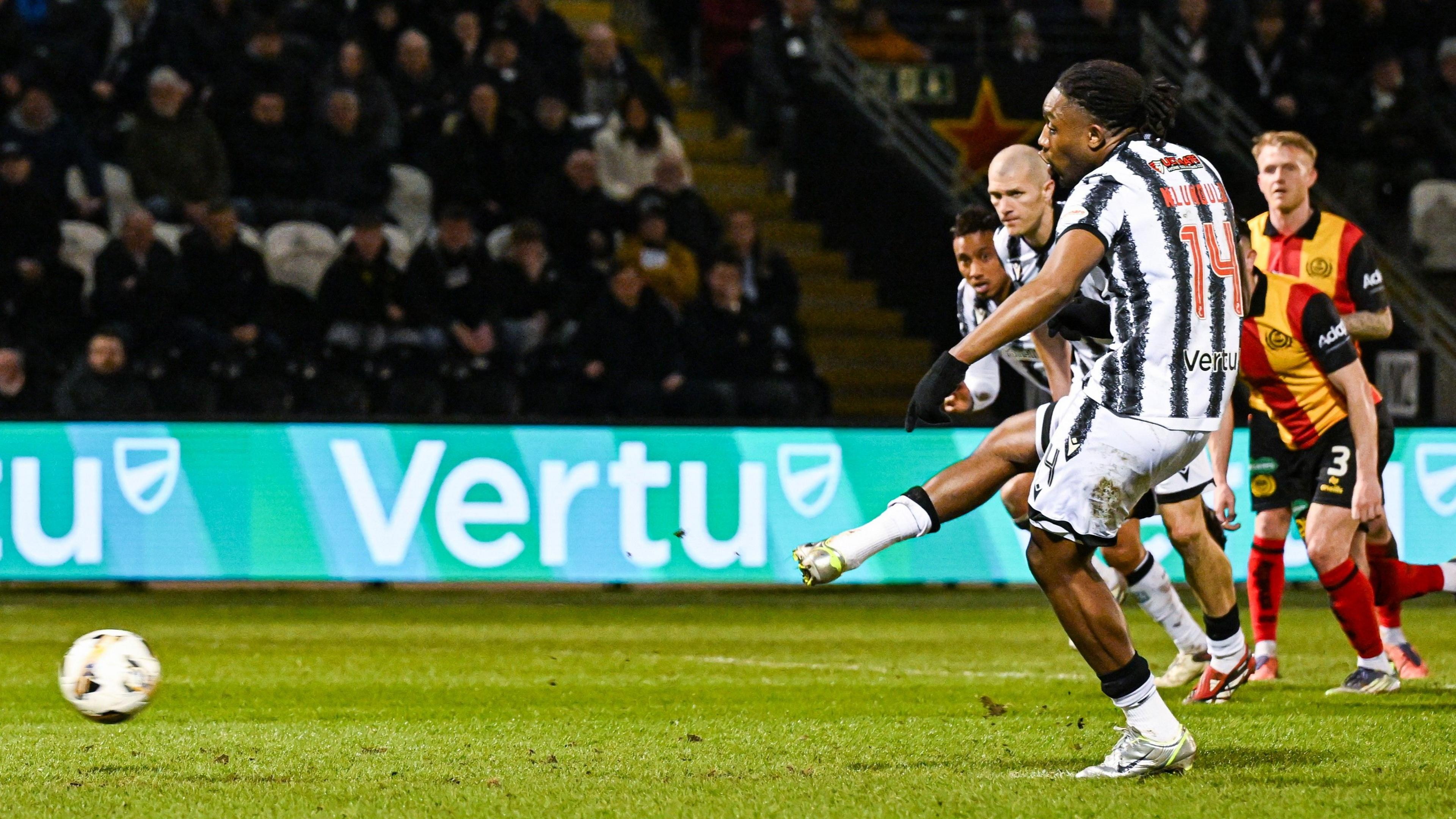 St Mirren v Partick Thistle