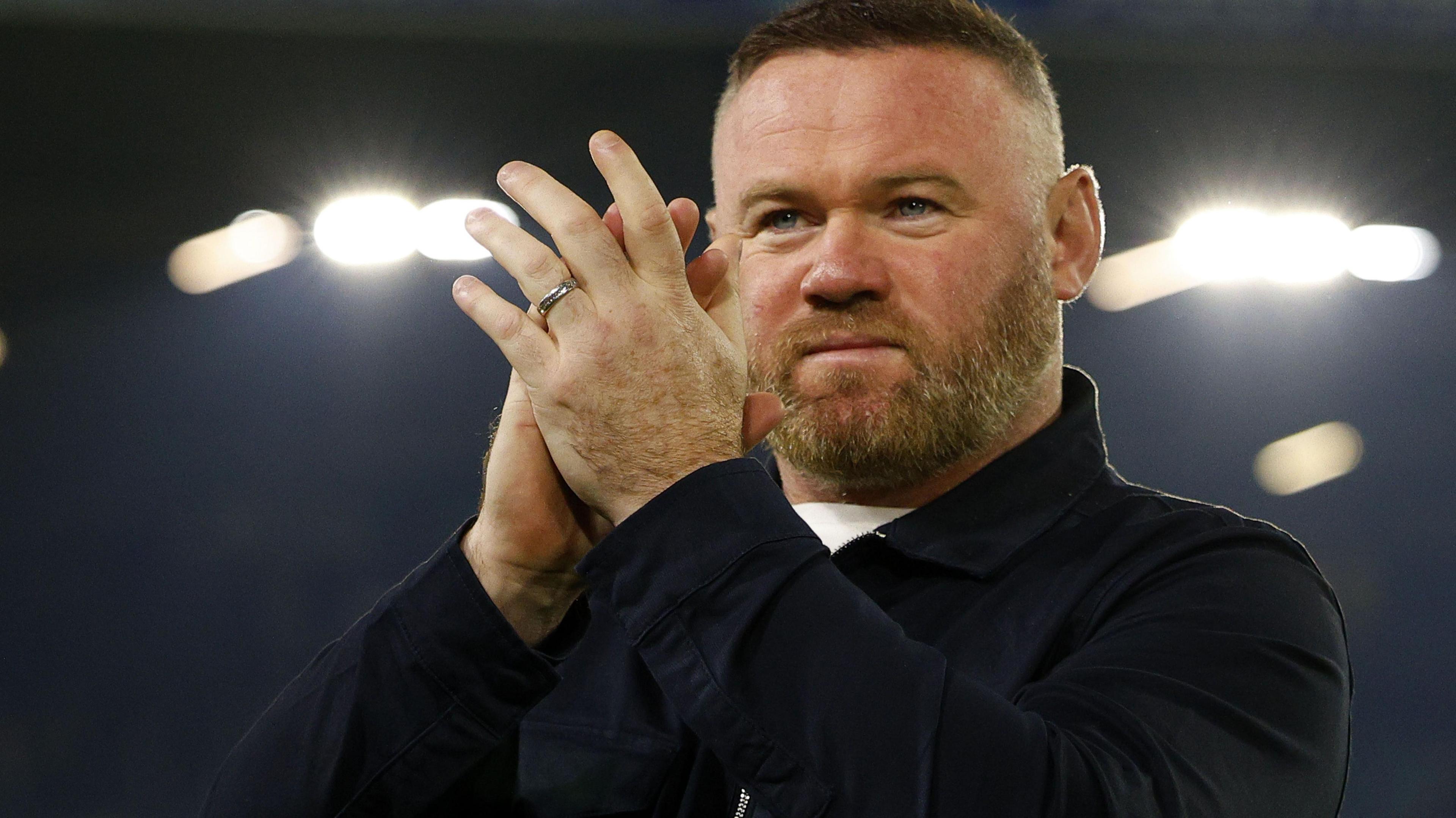 Wayne Rooney claps Plymouth fans