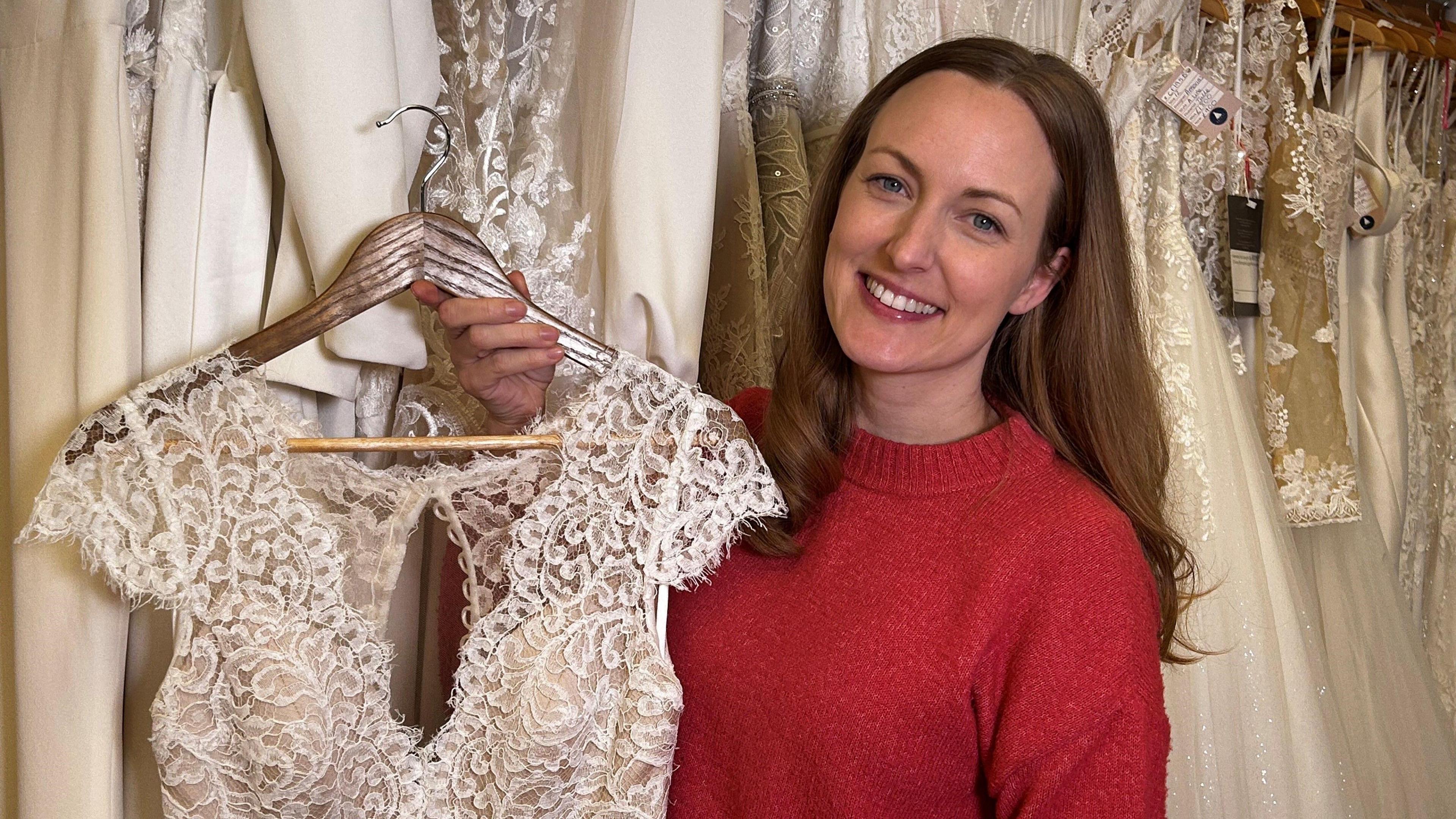 Stains, smells and 'curses': Would you say yes to a second-hand wedding dress? - BBC News Stains, smells and 'curses': Would you say yes to a second-hand wedding dress? - BBC News