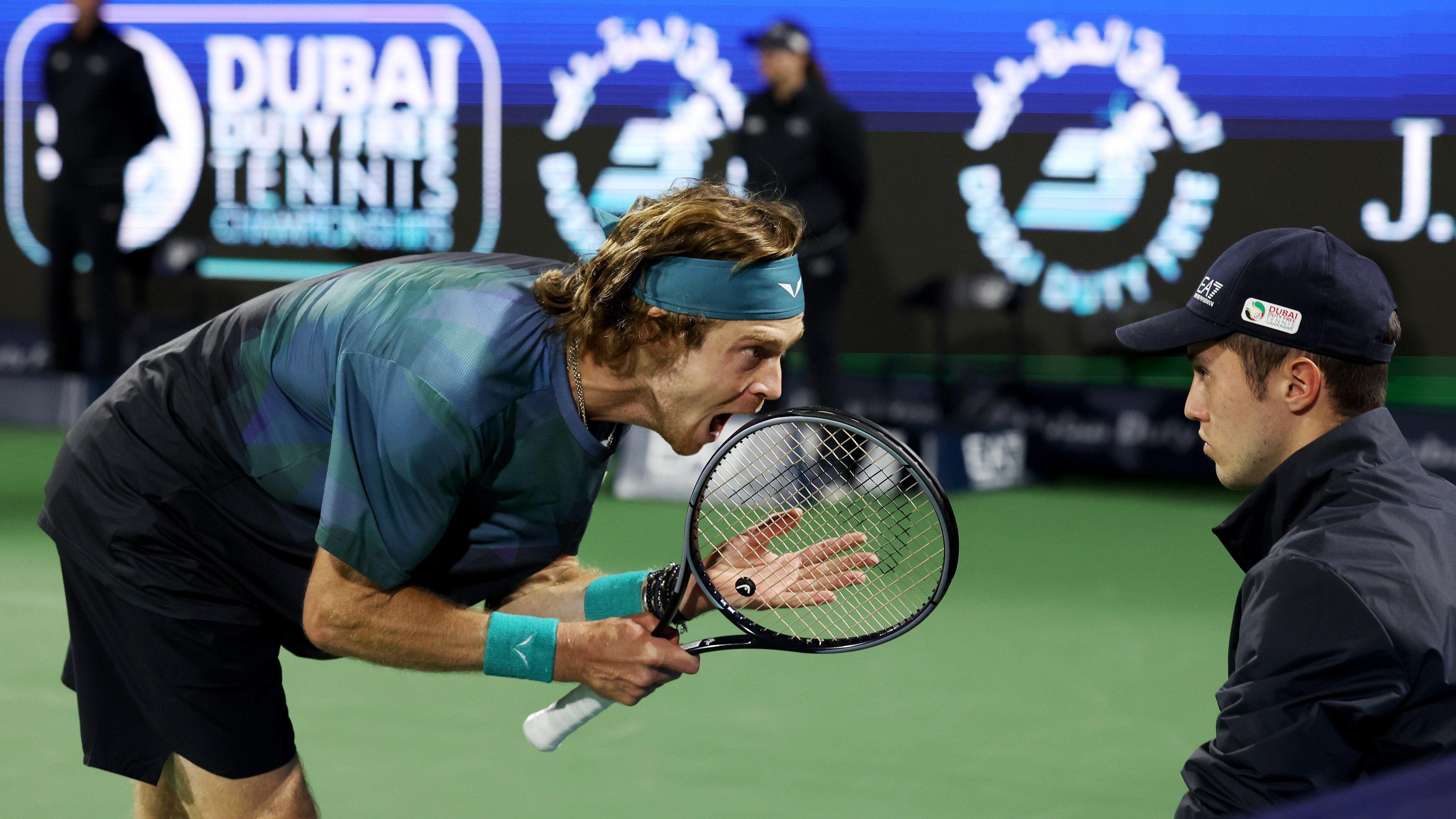 Andrey Rublev shouts at line umpire