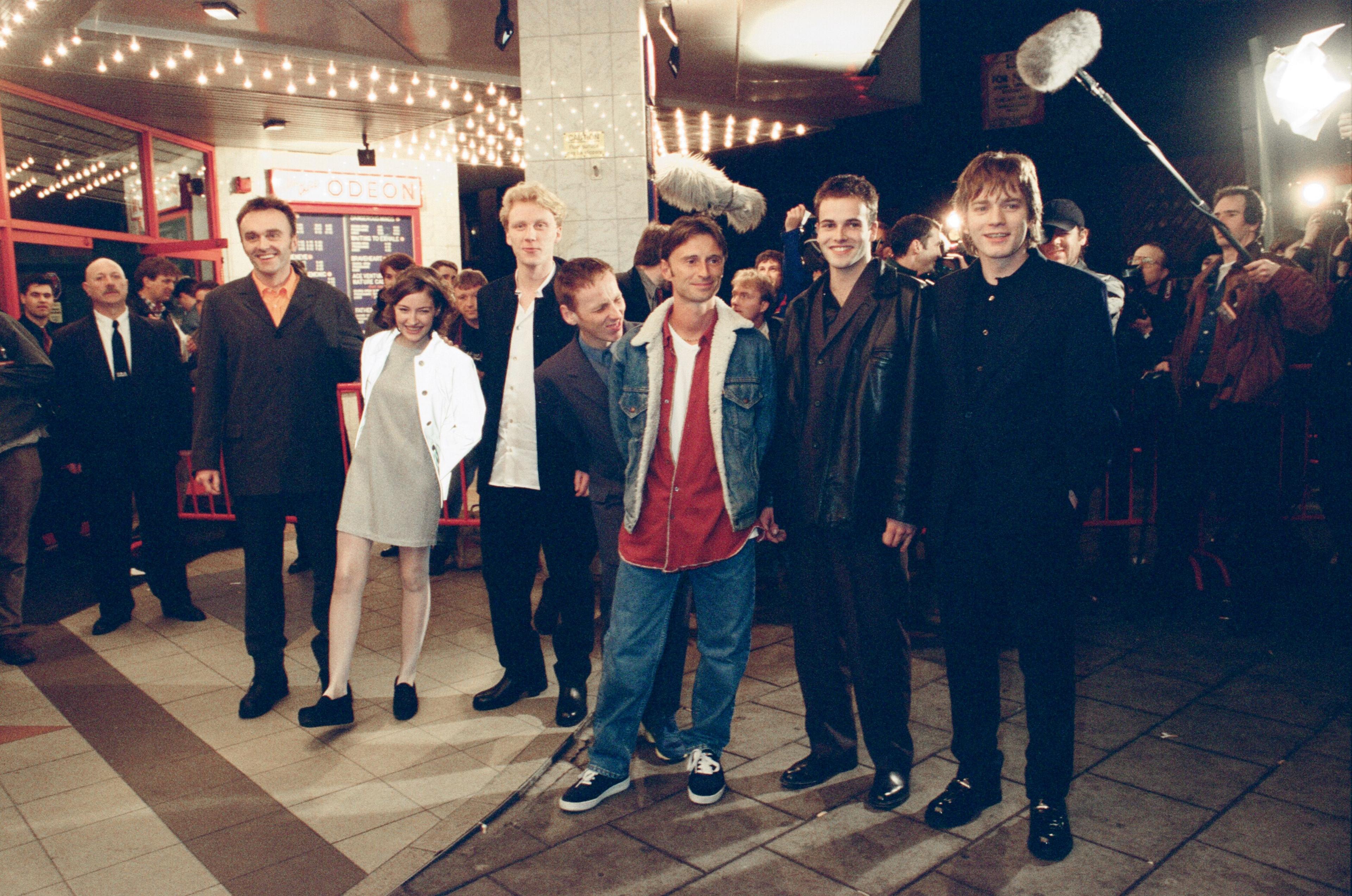 Premiere of Trainspotting in 1996 - cast outside cinema