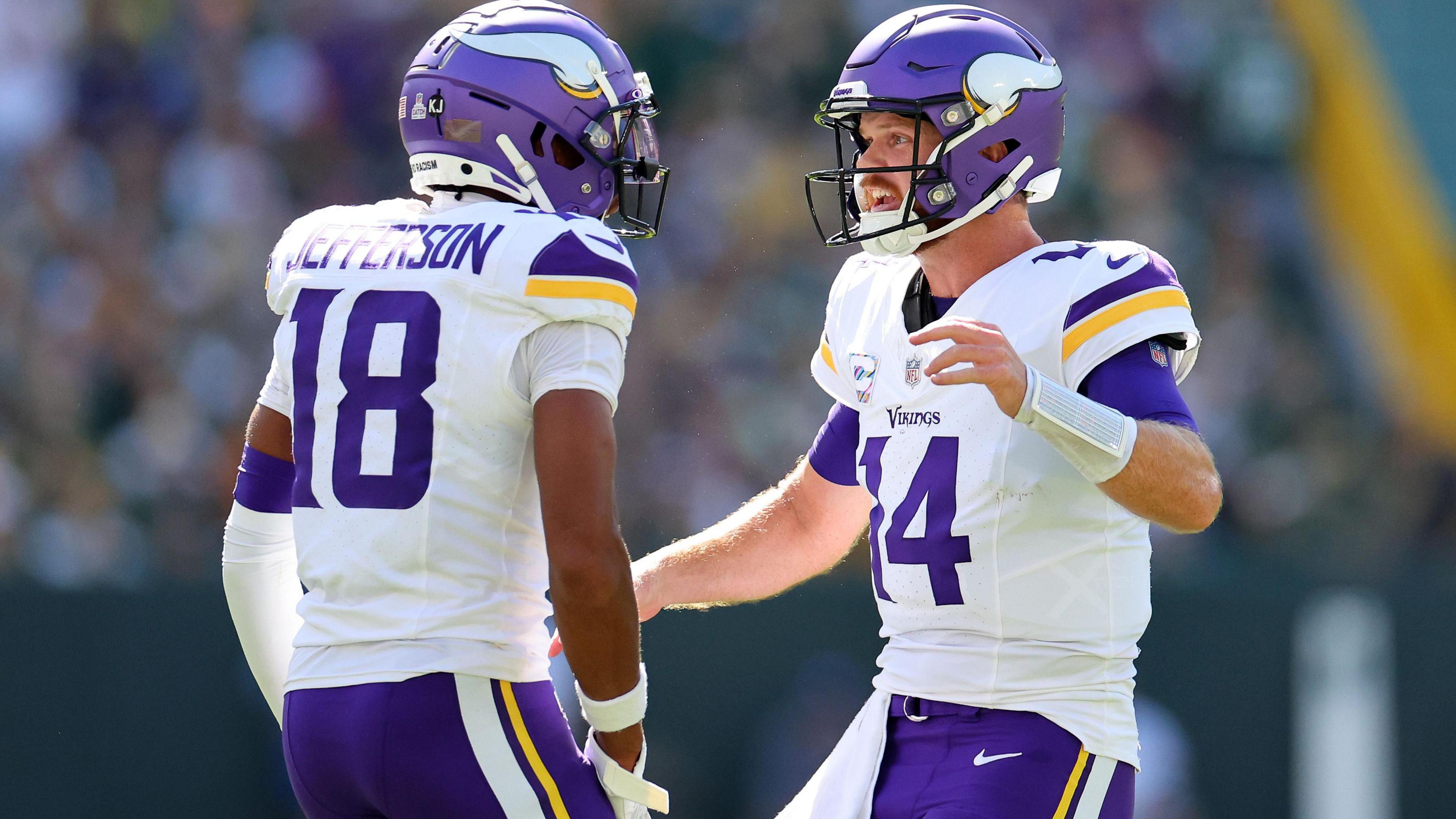 Justin Jefferson and Sam Darnold celebrate a touchdown for the Minnesota Vikings