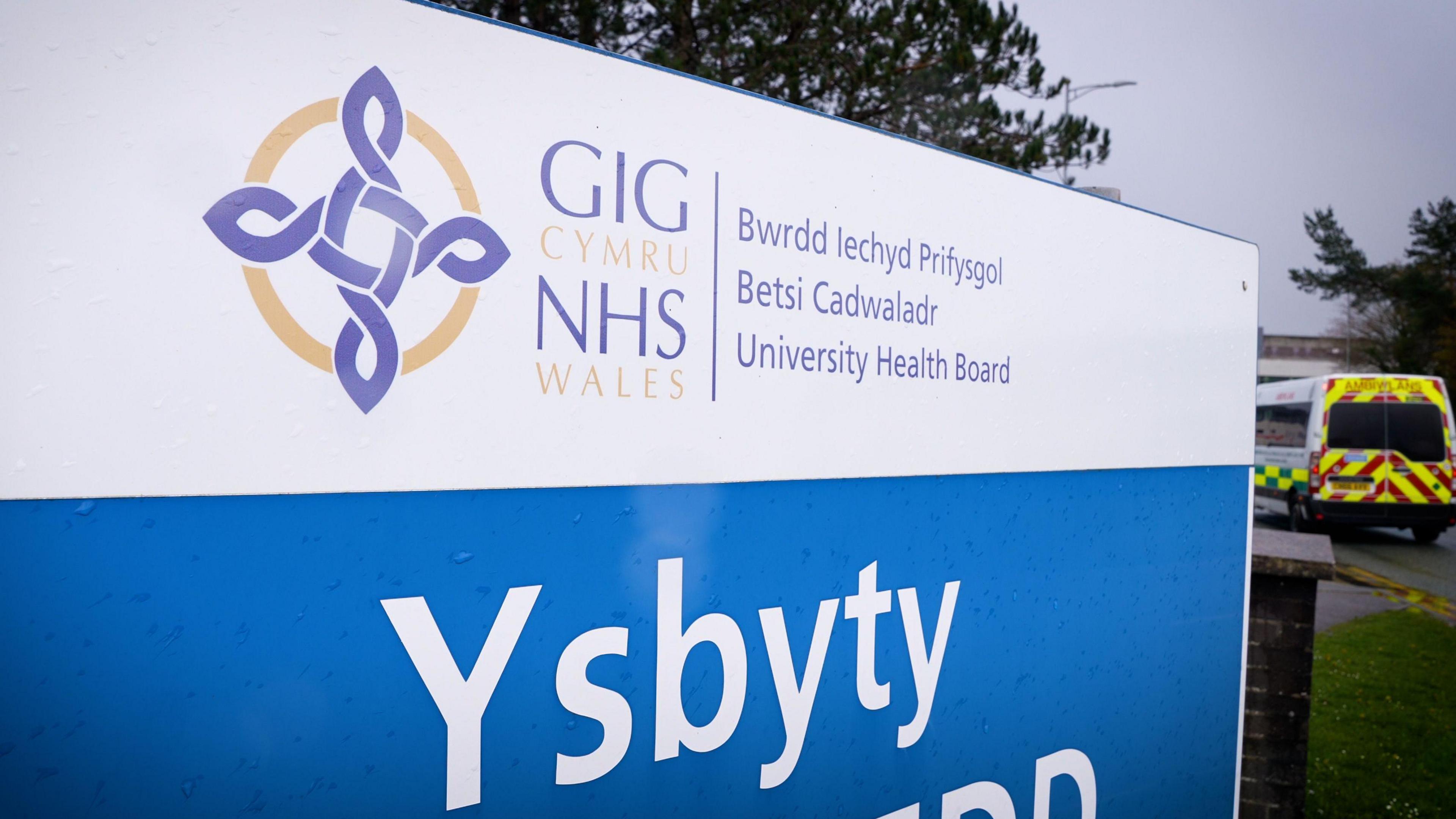 Arwydd Betsi Cadwaladr