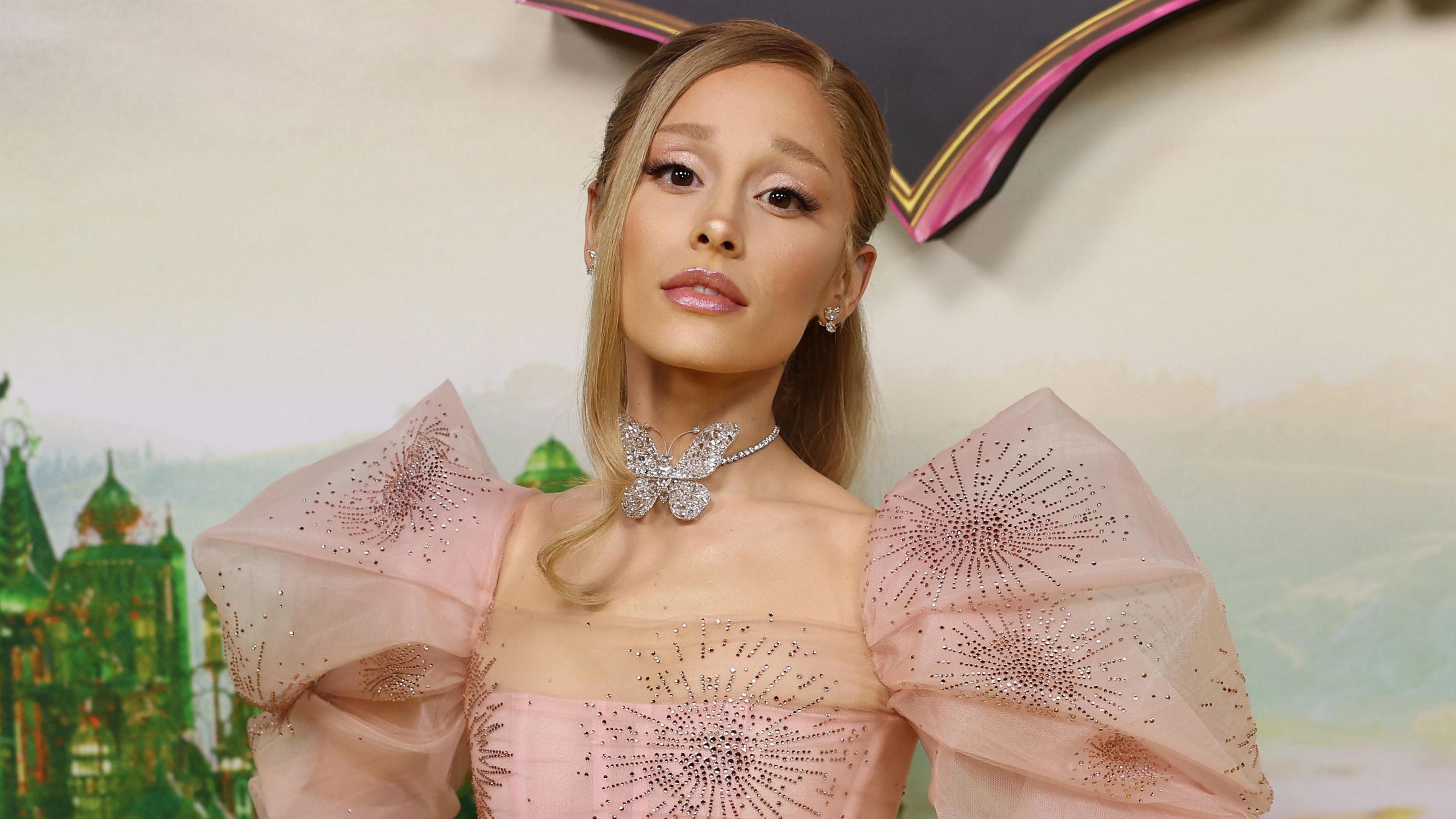 Ariana Grande Announces First Tour For Seven Years BBC News