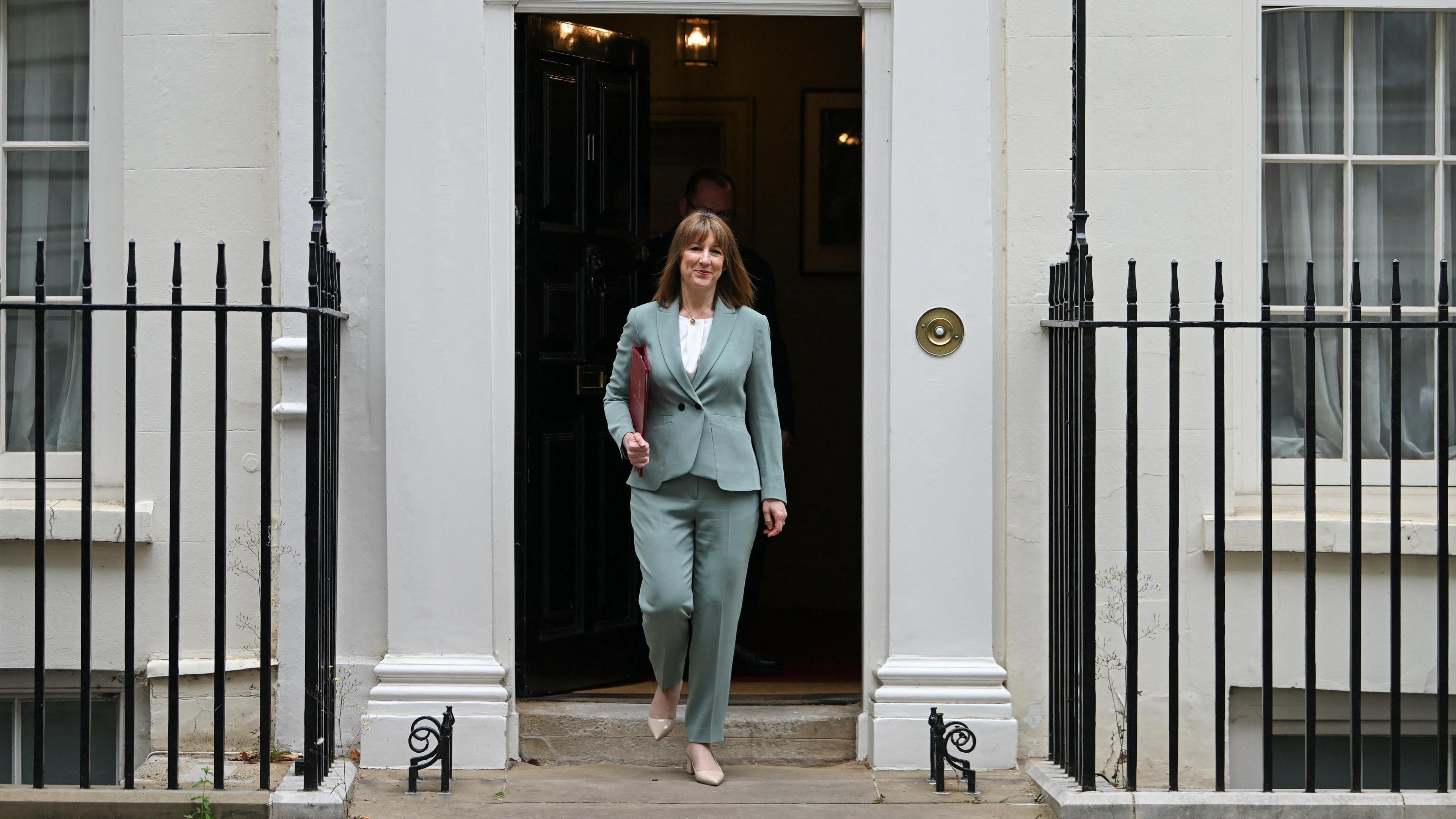 Rachel Reeves leaves Downing Street
