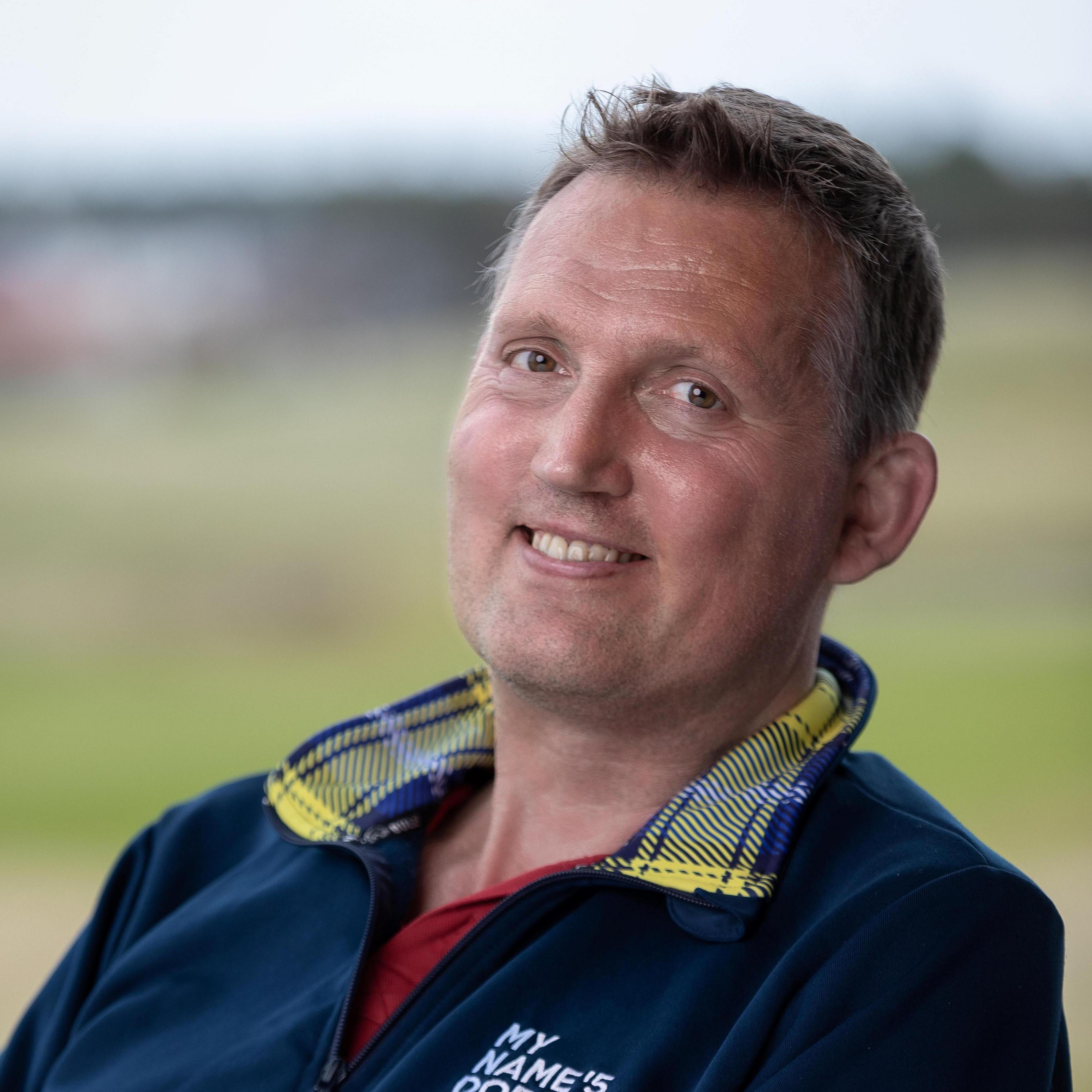 Doddie Weir charity invests £500,000 in MND clinical trials - BBC News