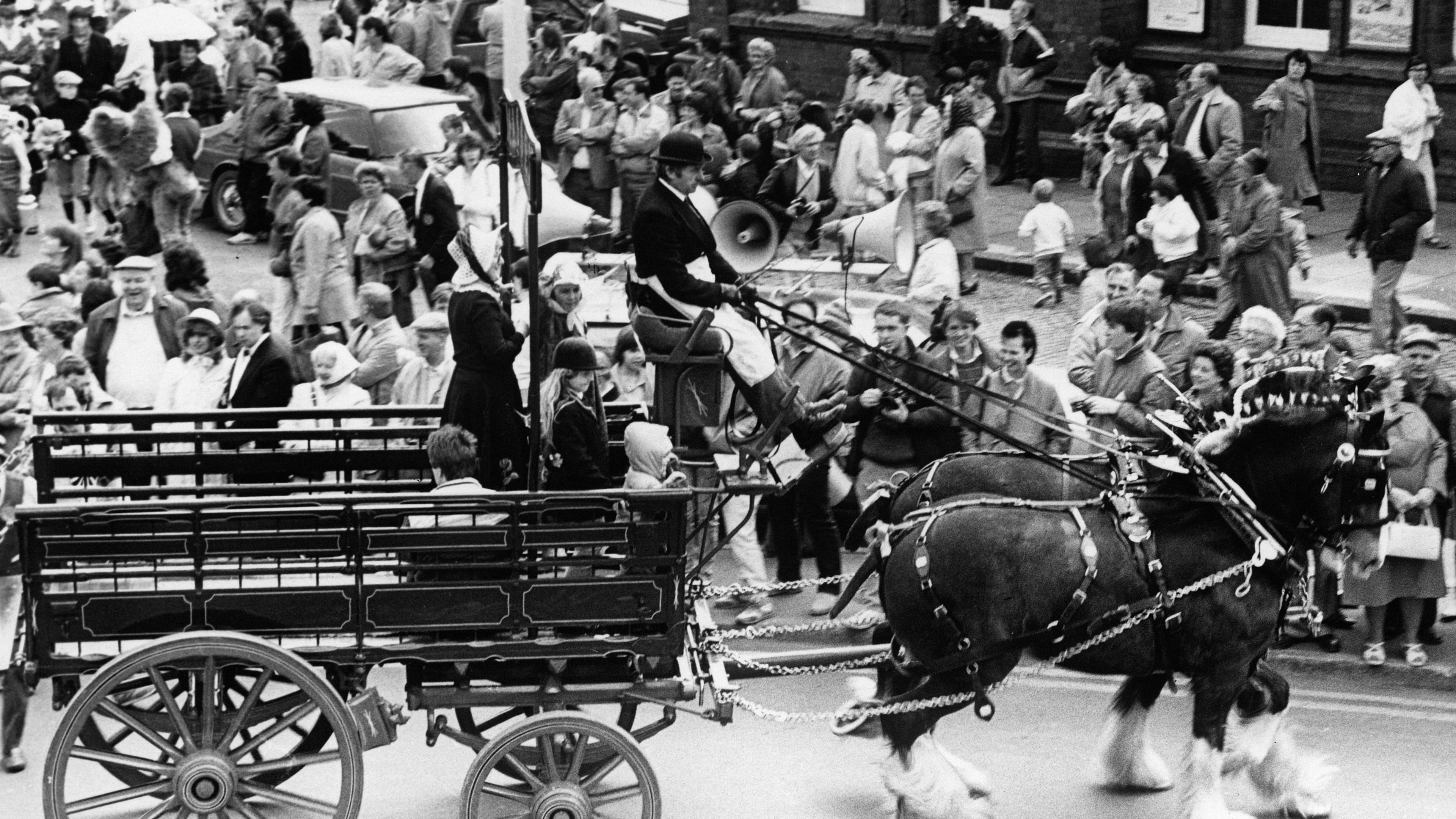 A horse drawn wagon makes its way through Llandudno in 1990
