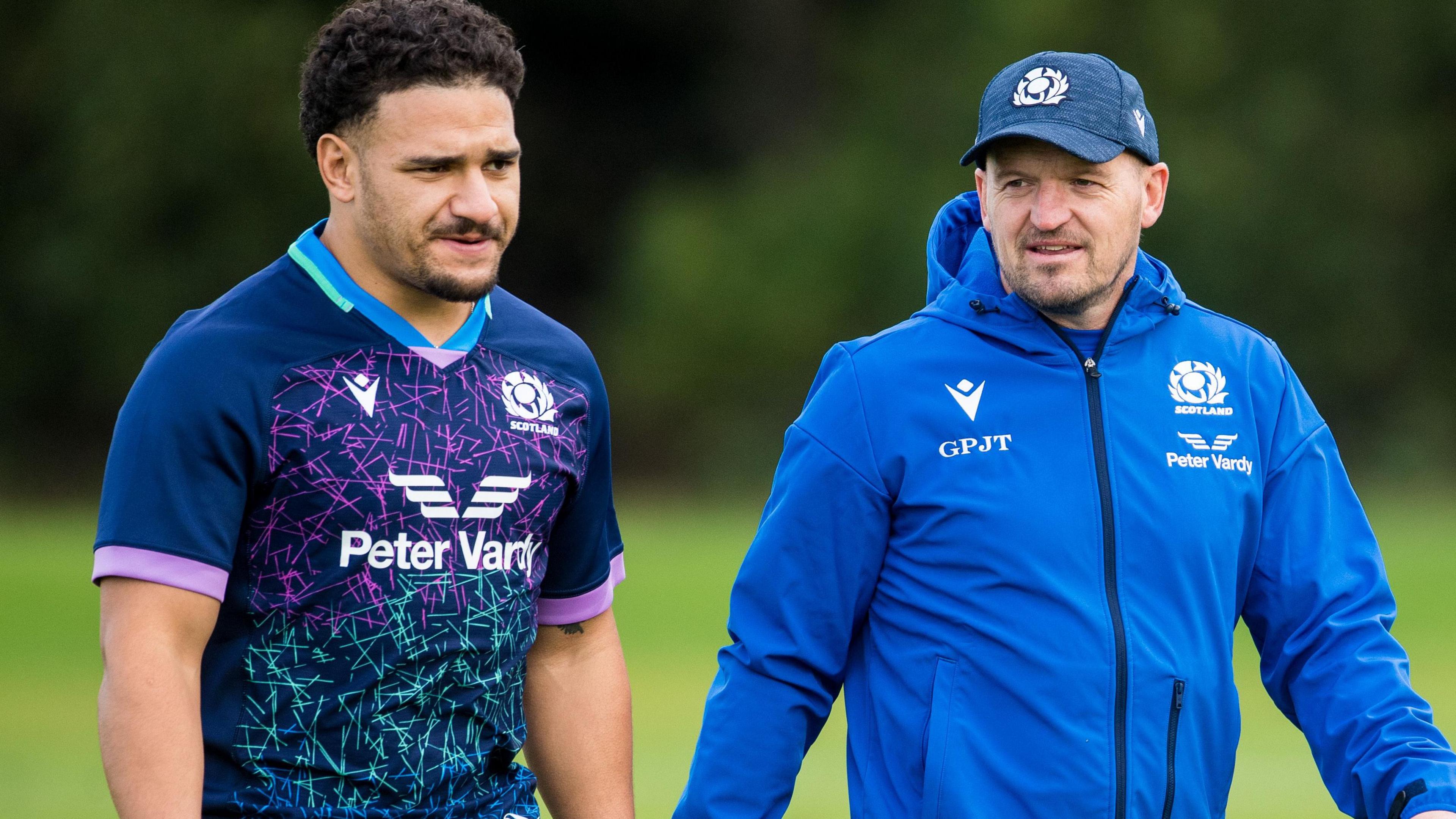  Sione Tuipulotu and Gregor Townsend during a Scotland rugby training session