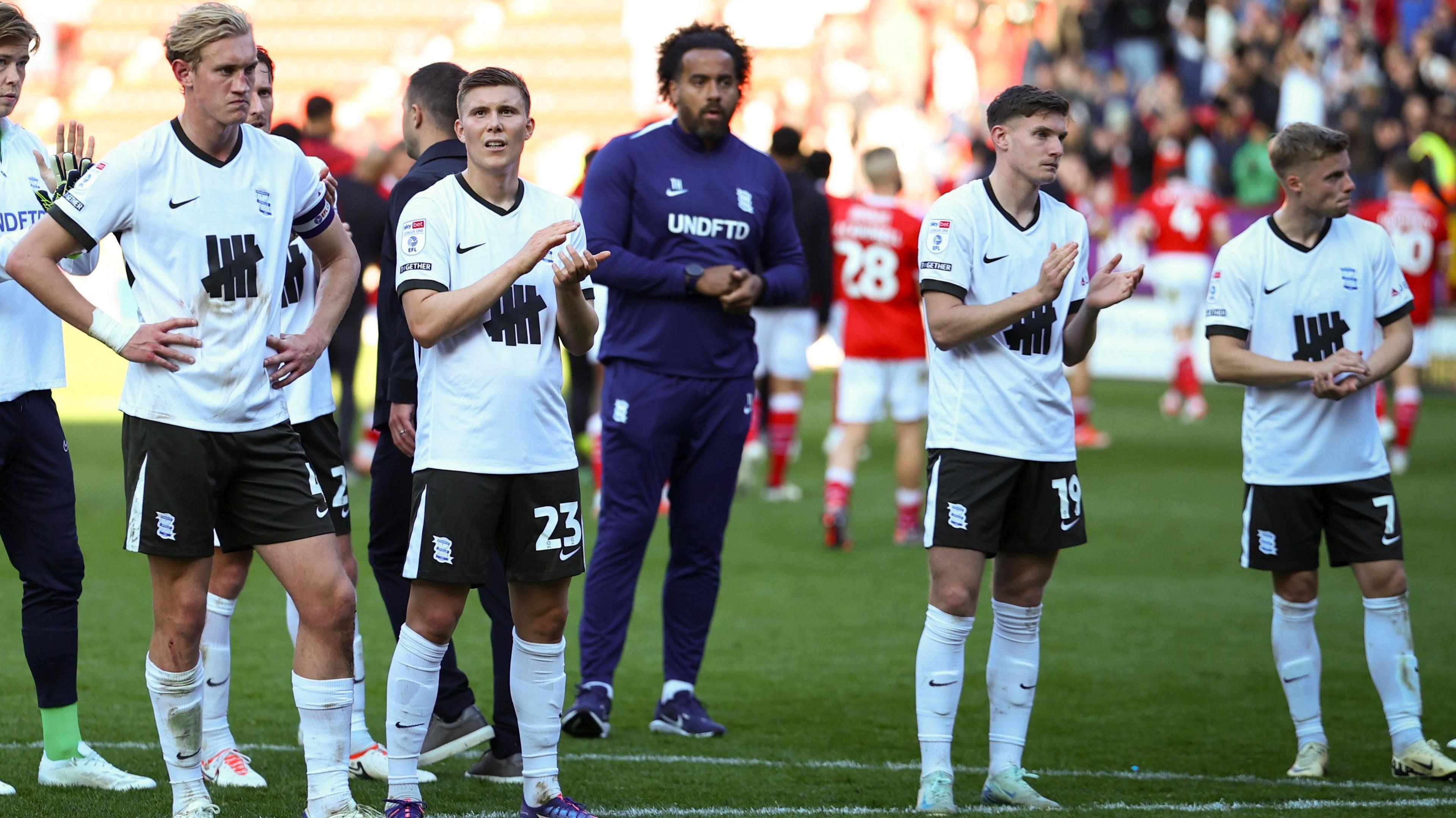 Birmingham City players looking disappointed after their League One defeat away at Charlton Athletic