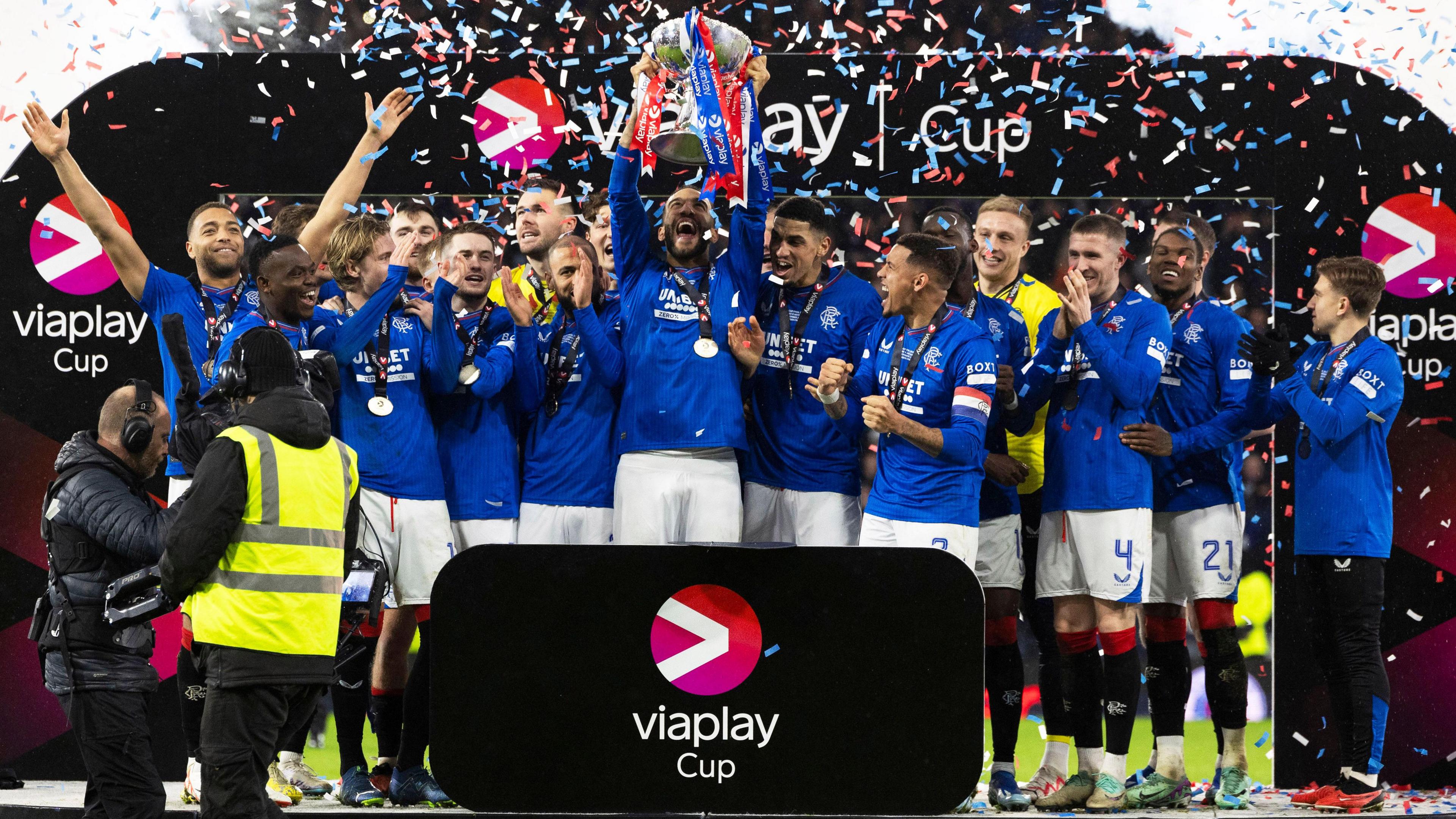 Rangers celebrate winning the League Cup