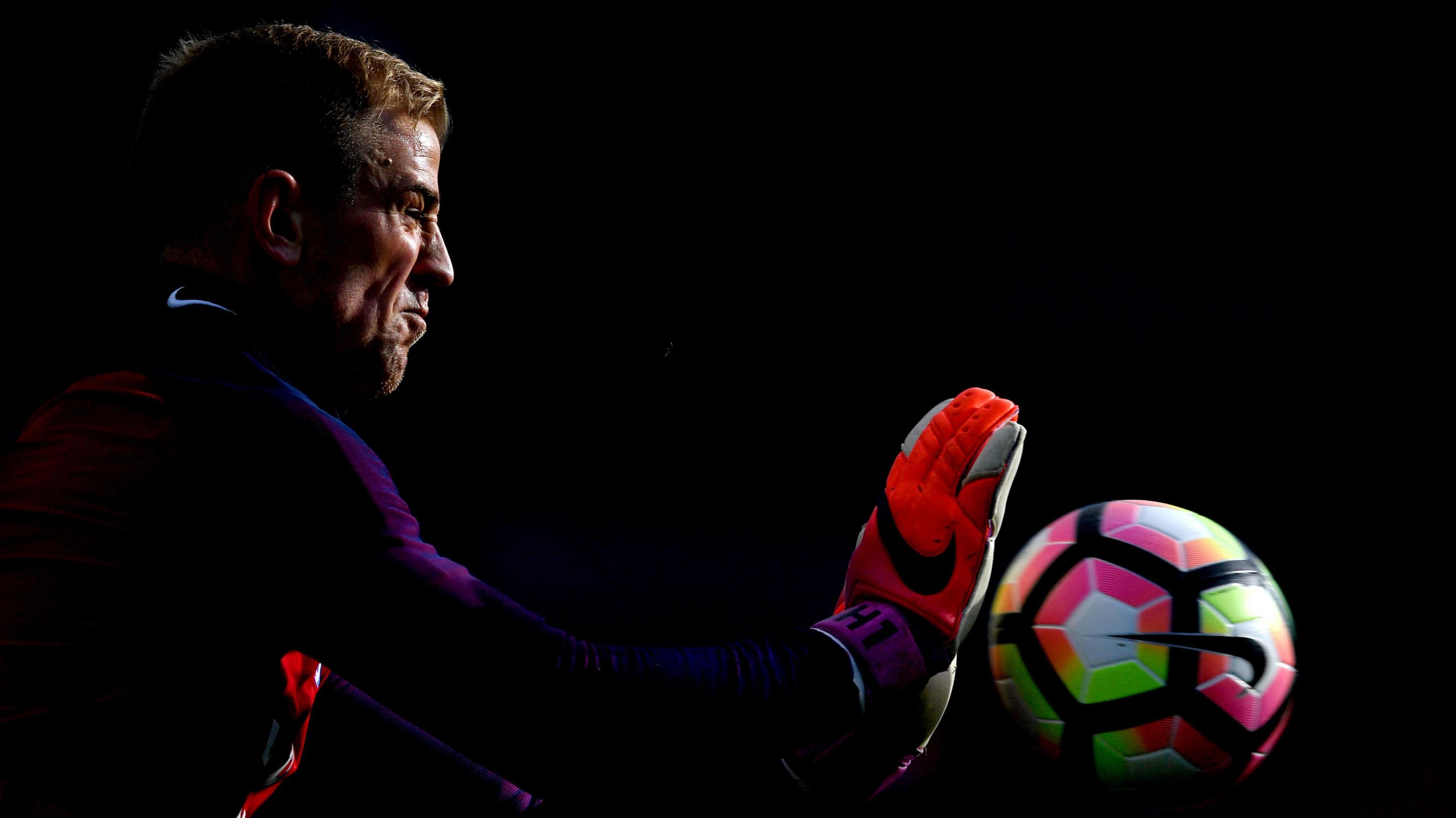 Joe Hart in training with England in 2016