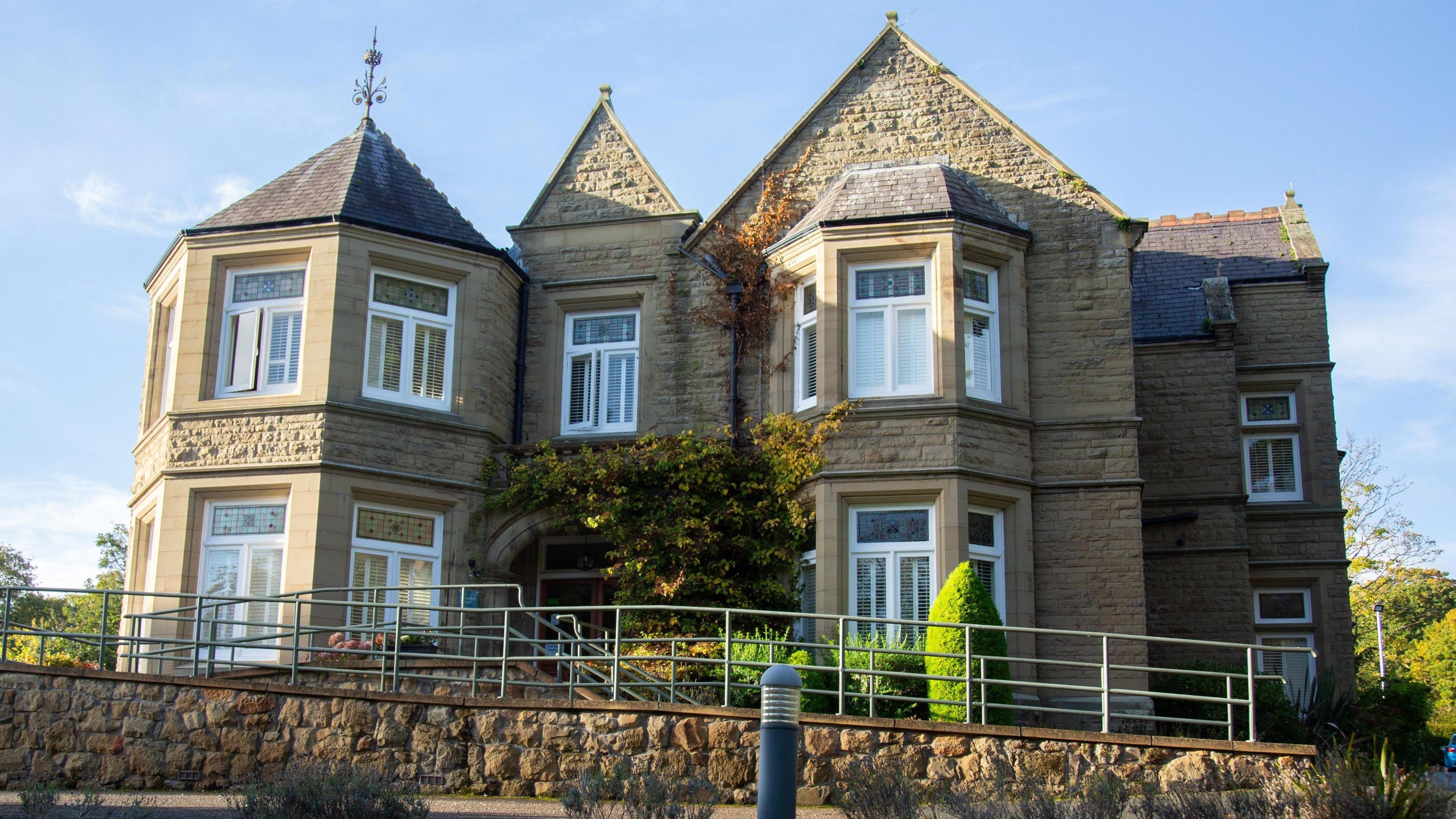 Canolfan adsefydlu Parkland Place