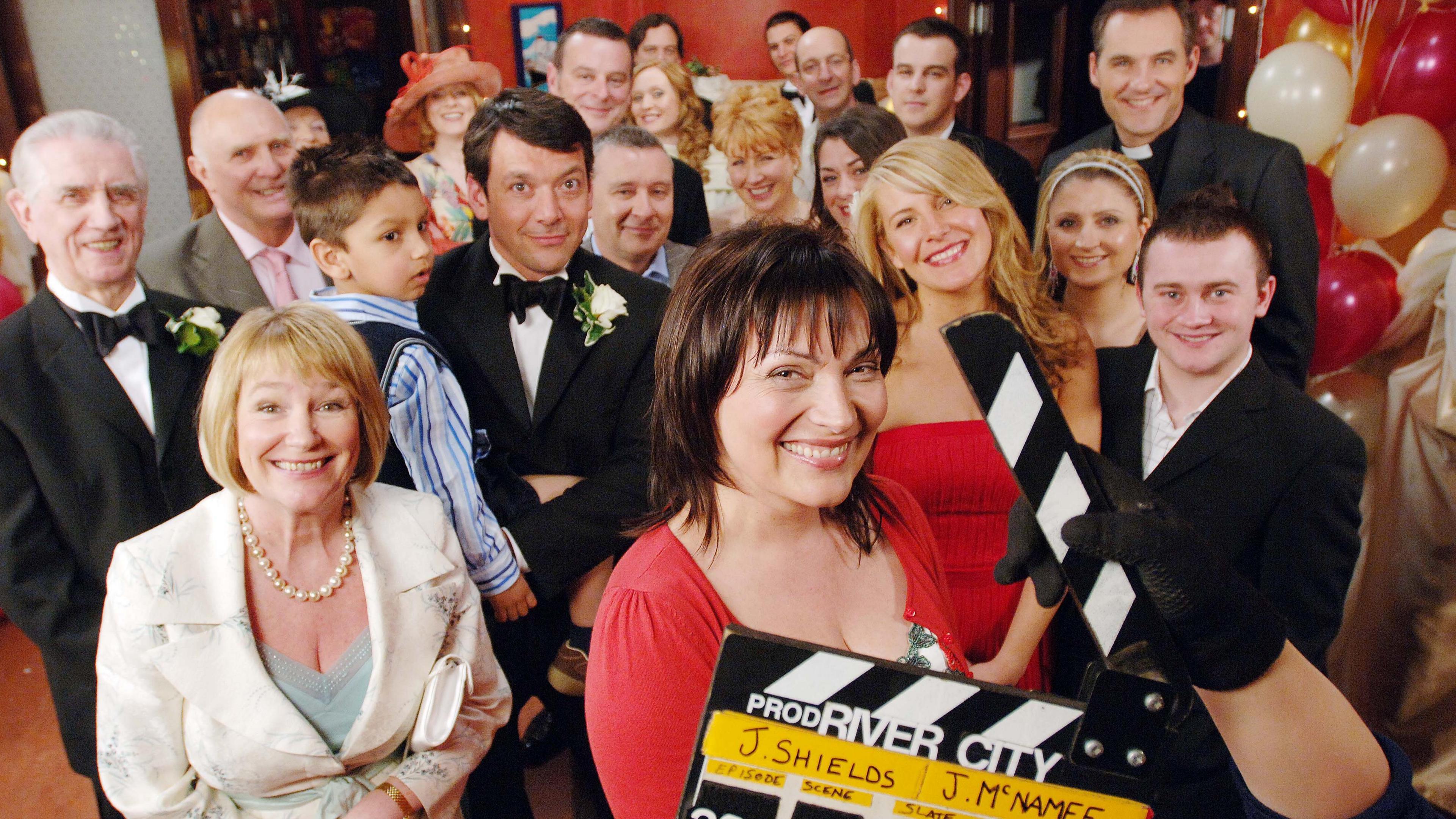 Scottish broadcaster Lorraine Kelly appeared in the show at Gina and Archie's wedding in 2006