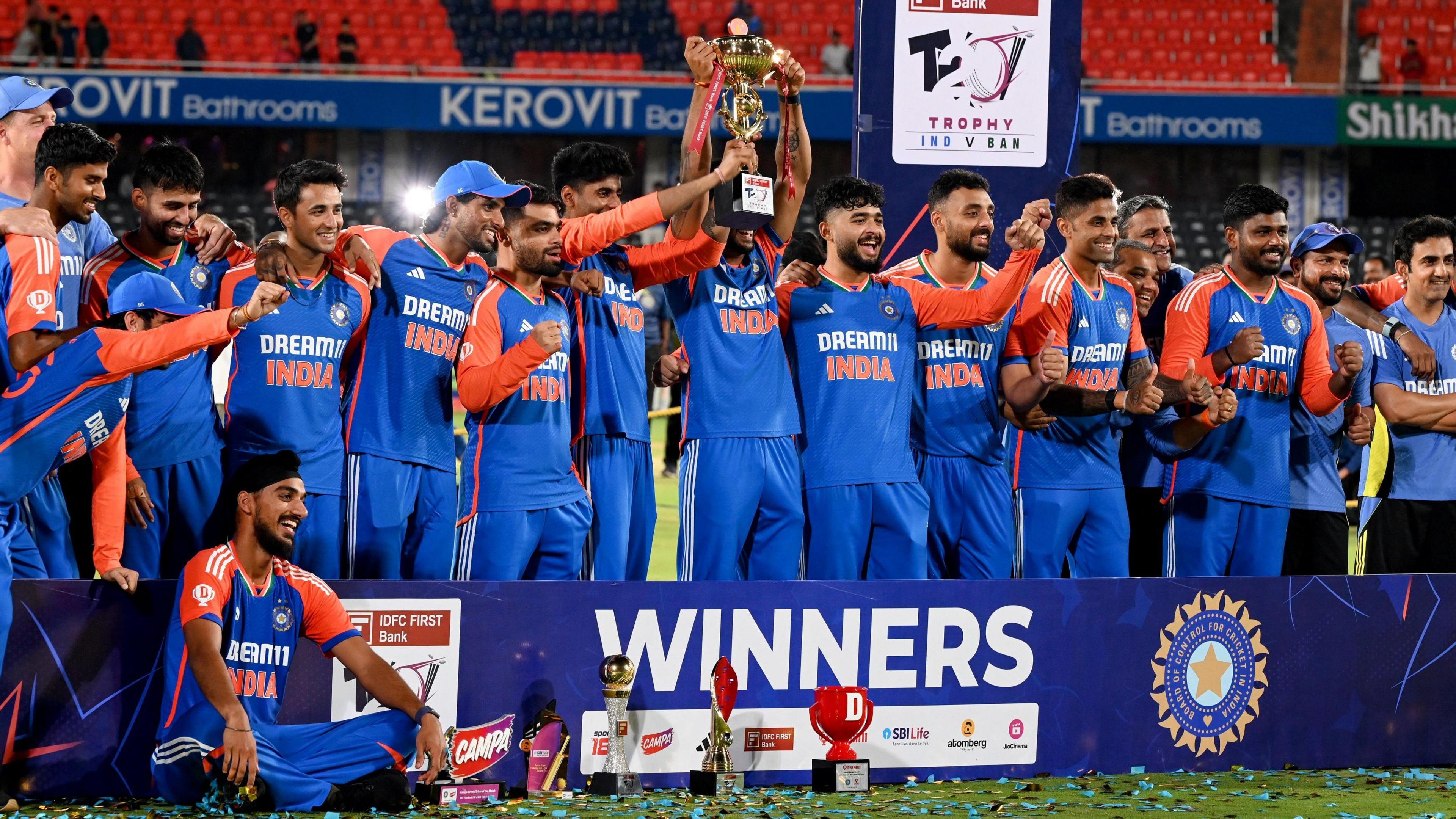 India with the T20 series trophy