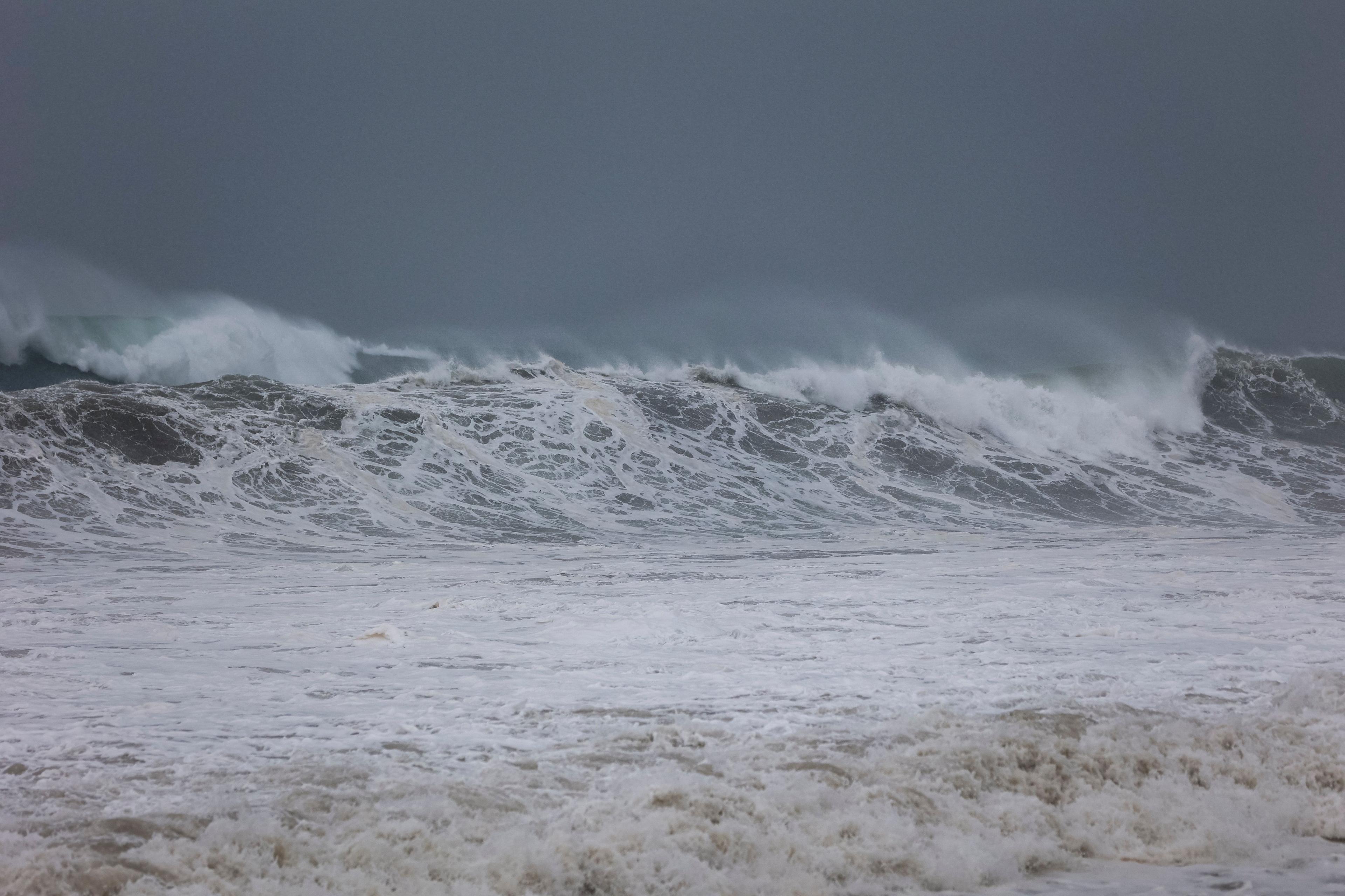 big waves in Kingston, Jamaica