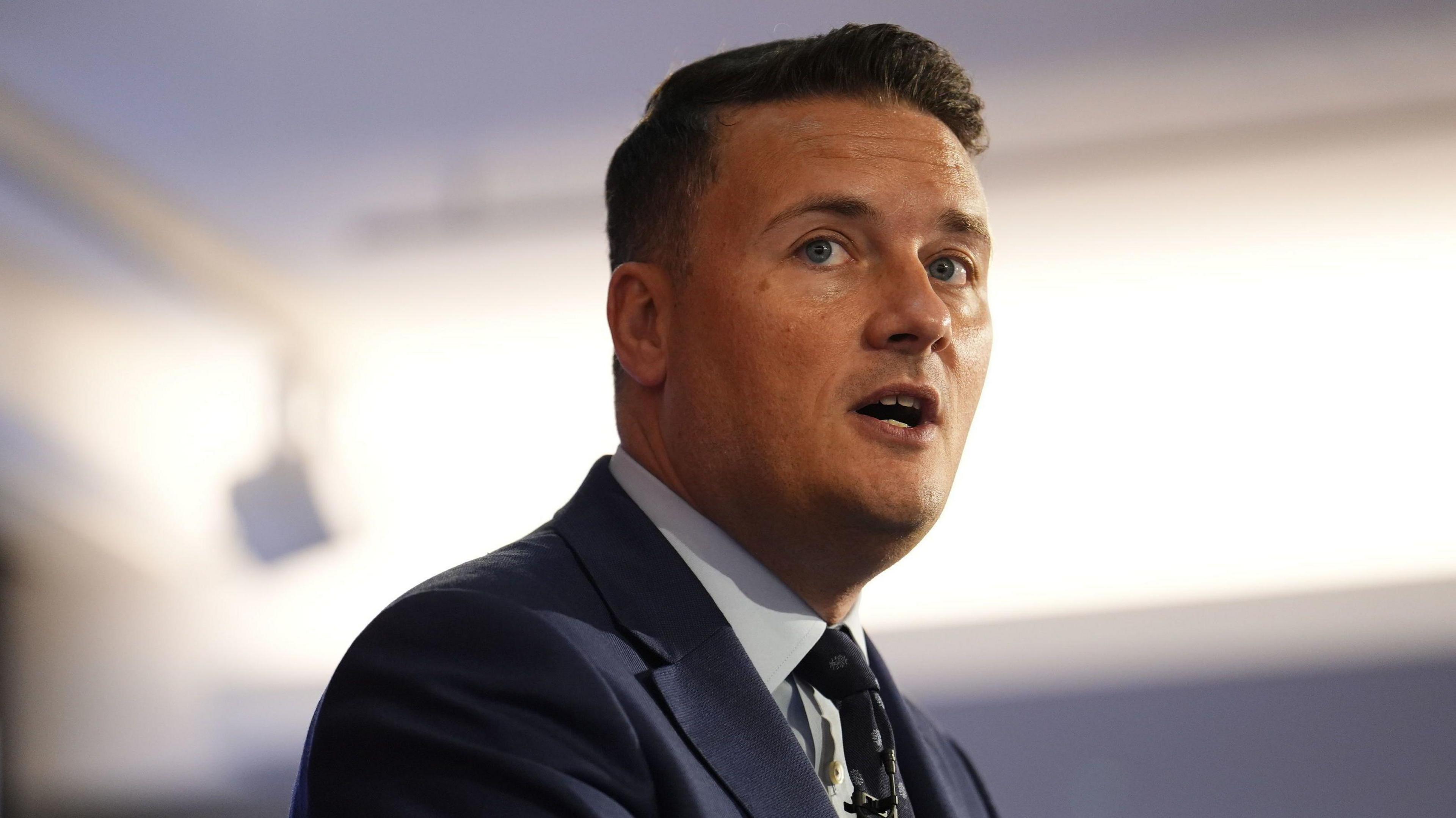 Wes Streeting giving a speech