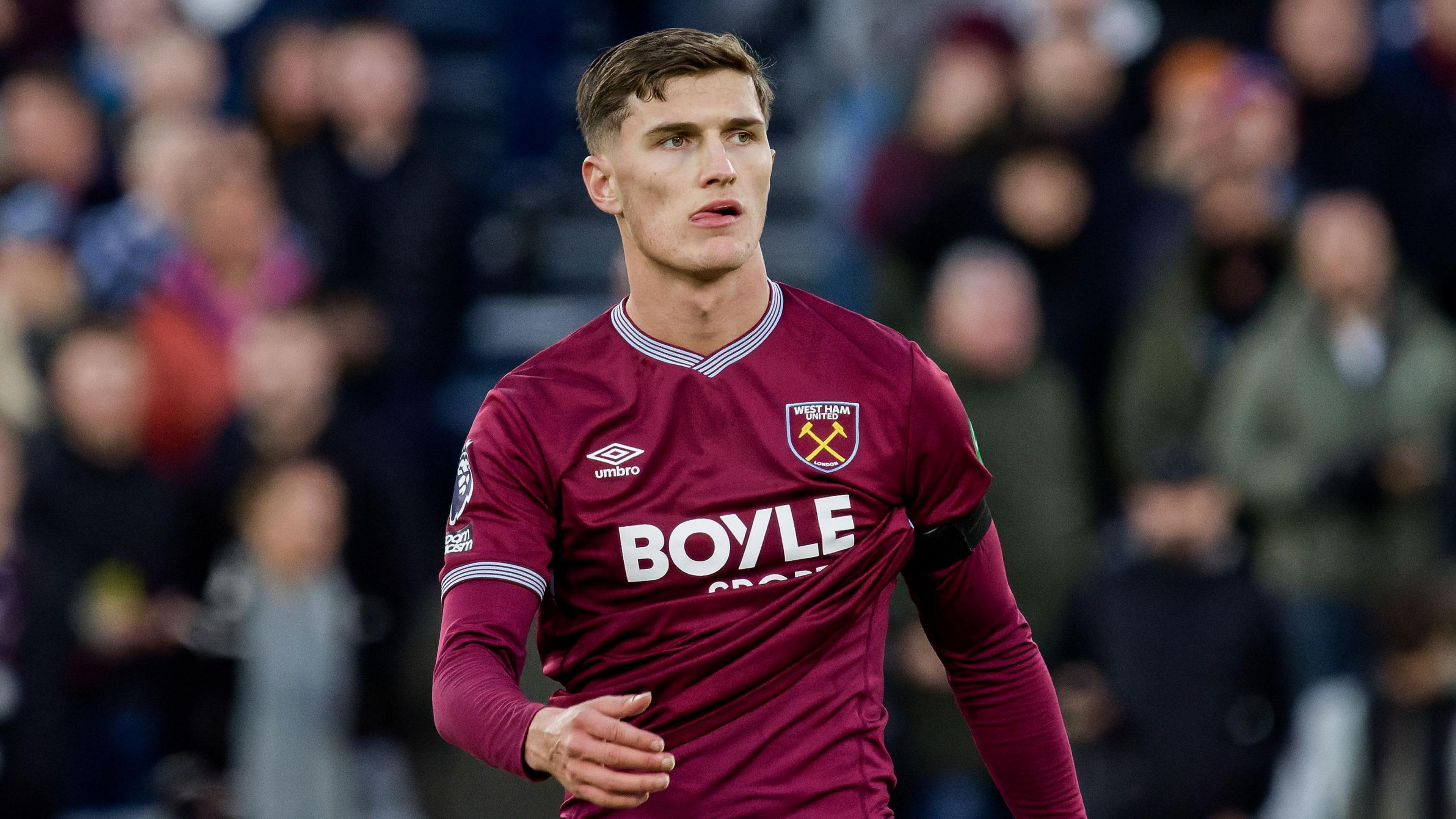 Freddie Potts in action for West Ham last season