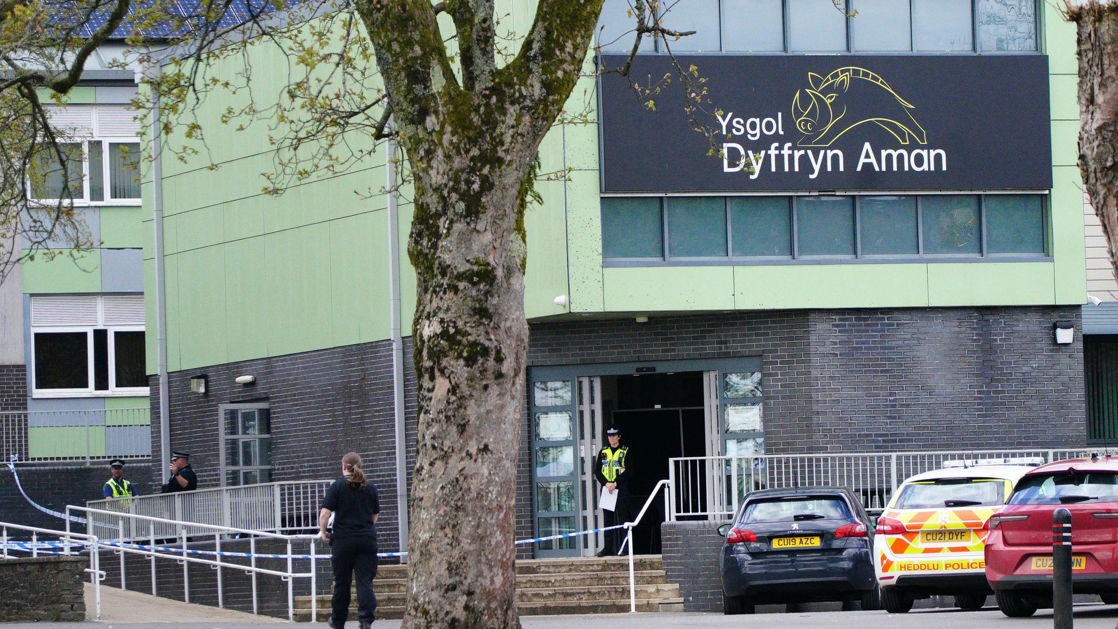 Ysgol Dyffryn Aman