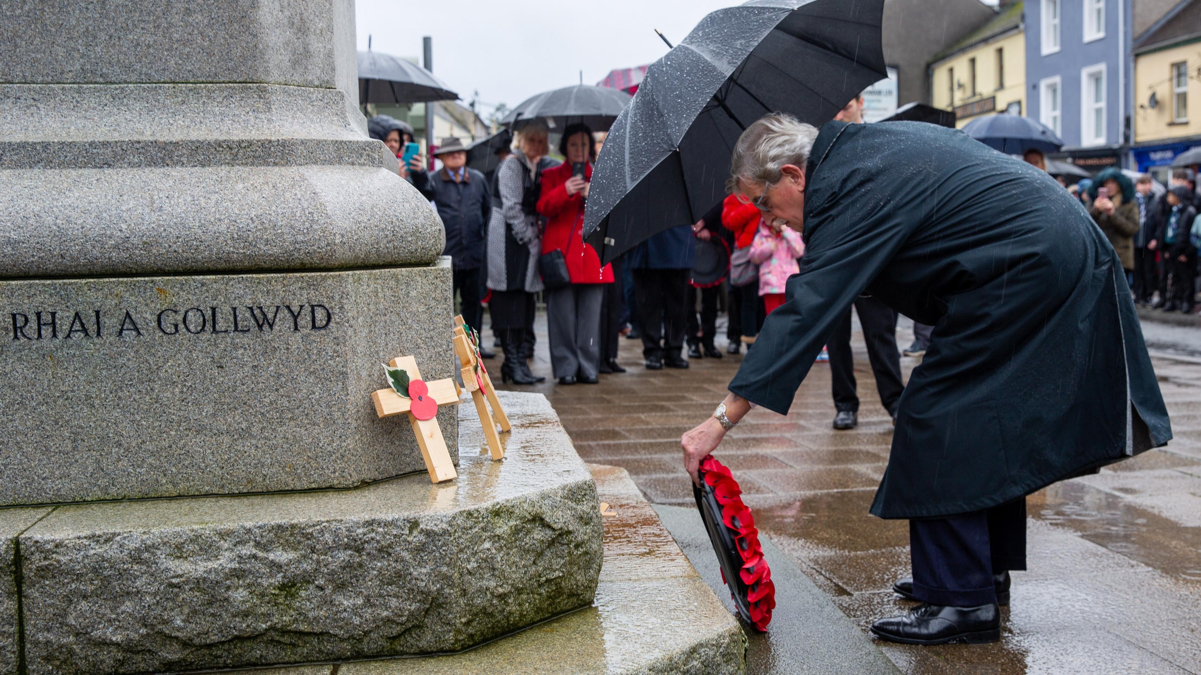 Gosod rith yng Nghaerfyrddin