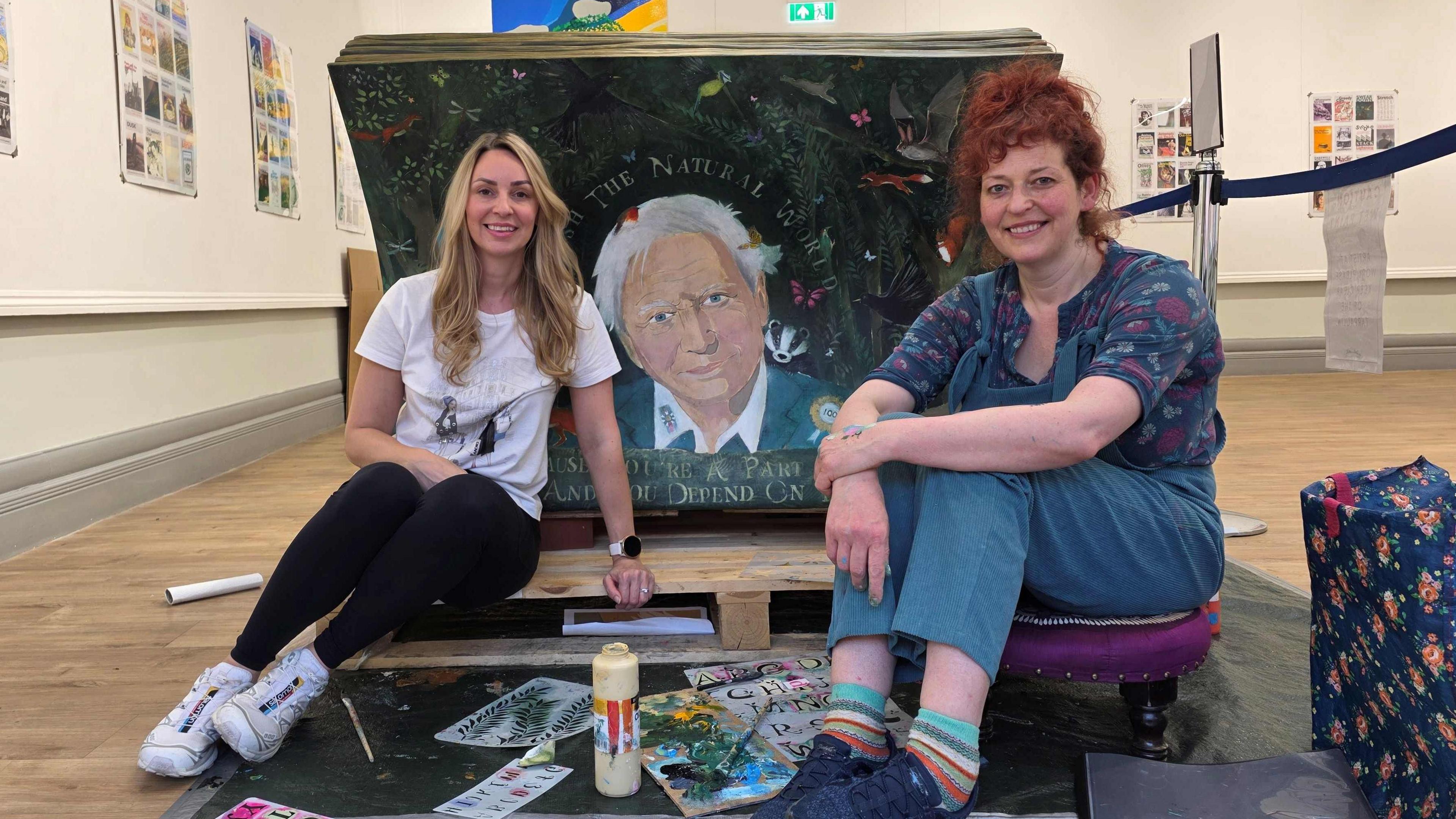 Darlington library bench to honour Sir David Attenborough - BBC News