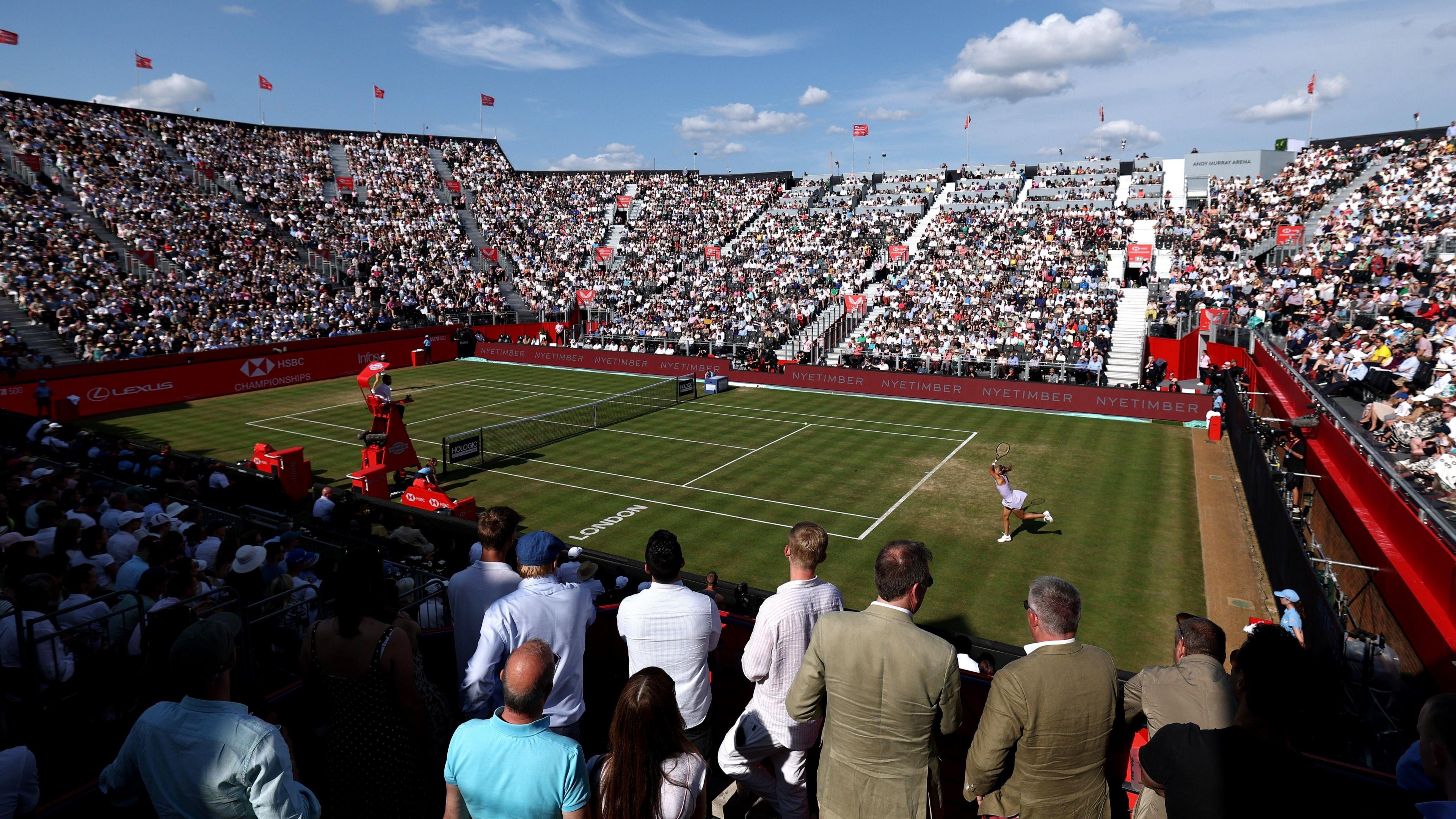 A wide view of a packed Andy Murray Arena during Emma Raducanu's match against Zheng Qinwen