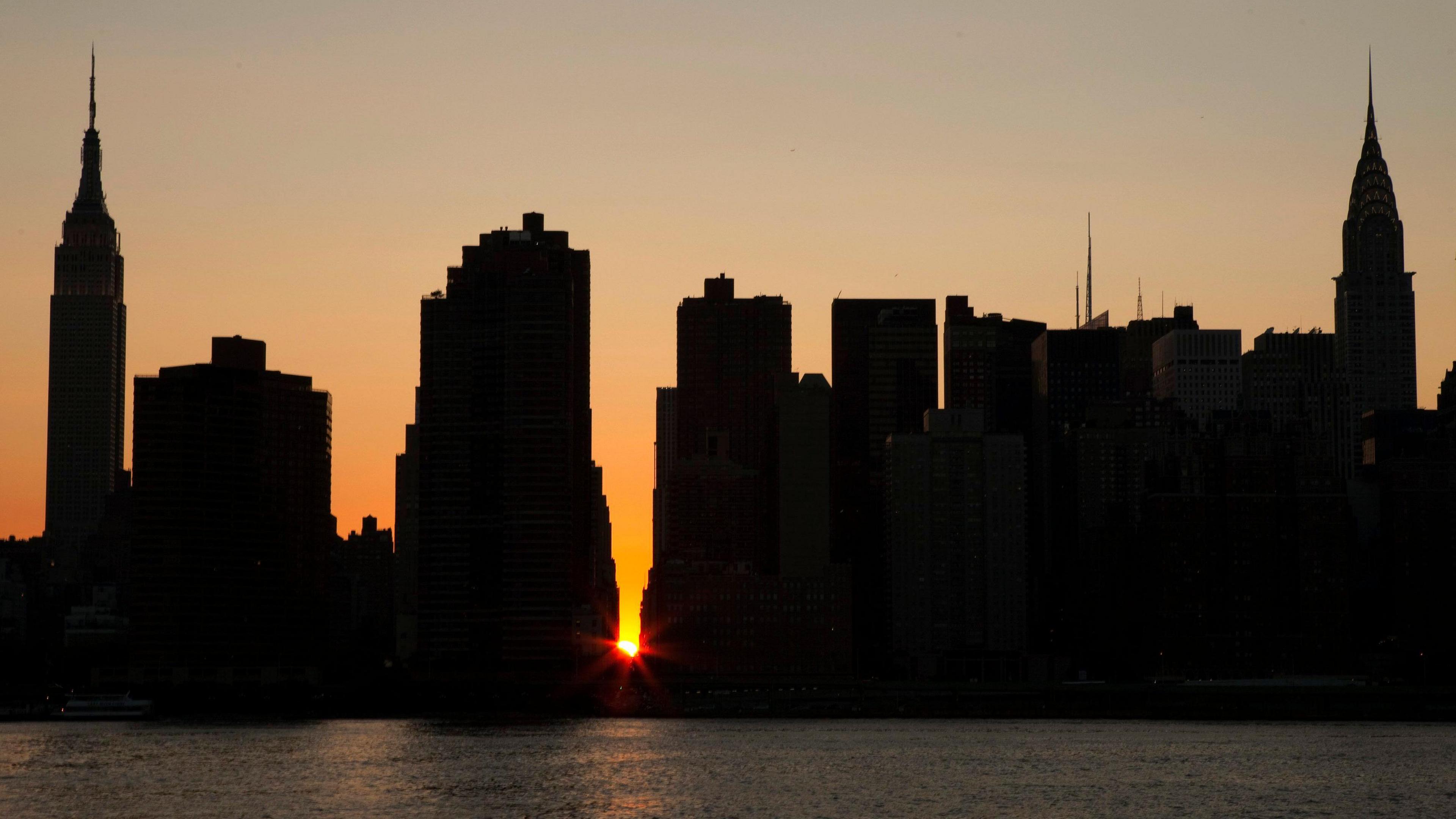 manhattanhenge