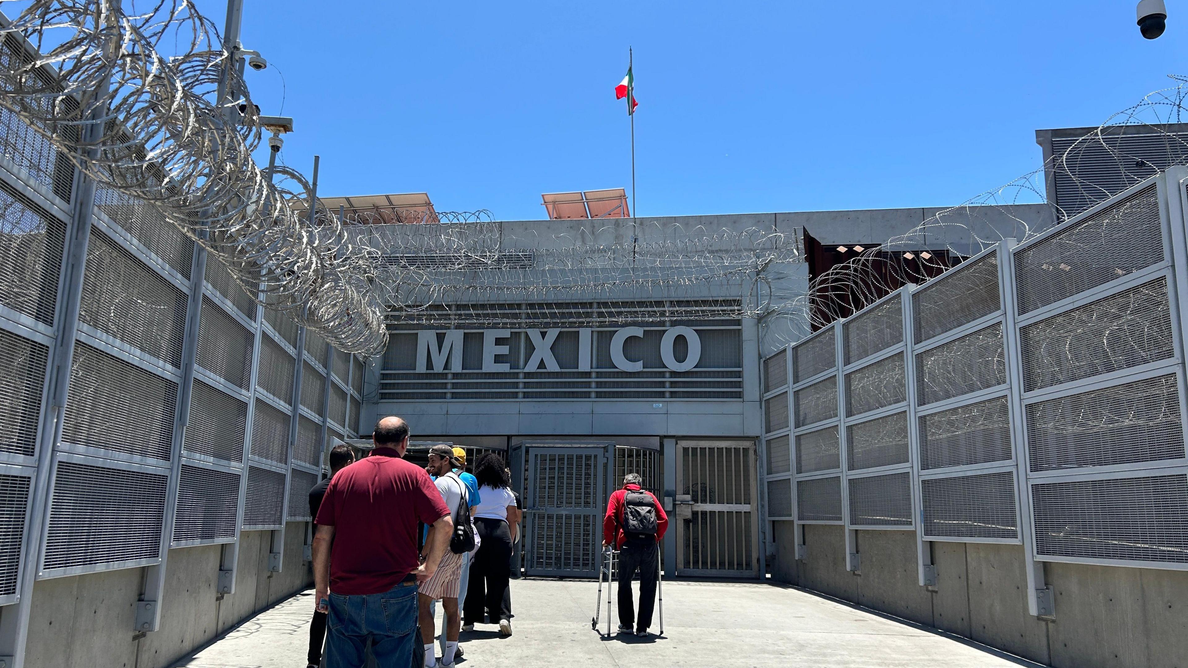 A photo of the US-Mexico border 