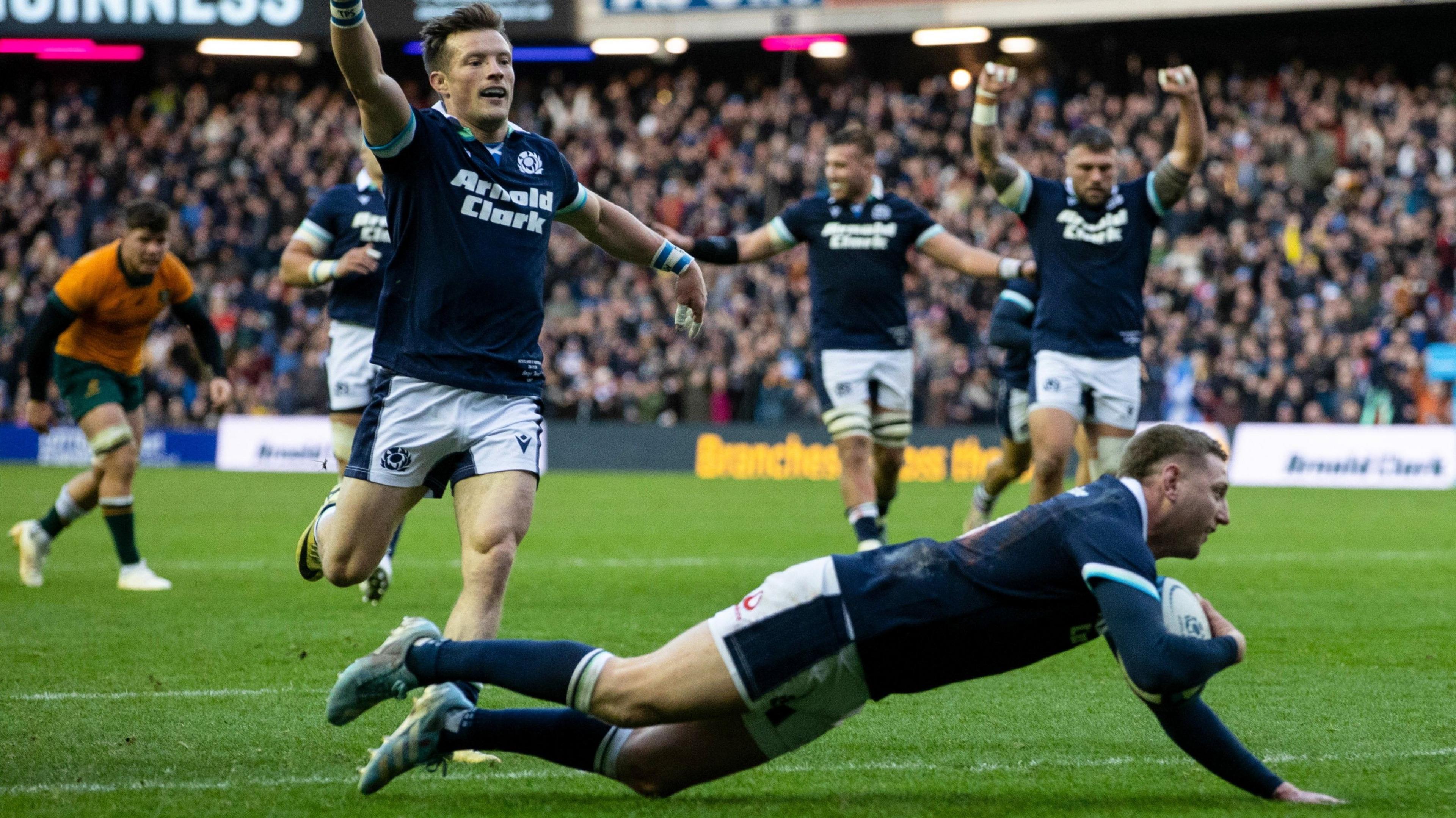 Finn Russell scores a try