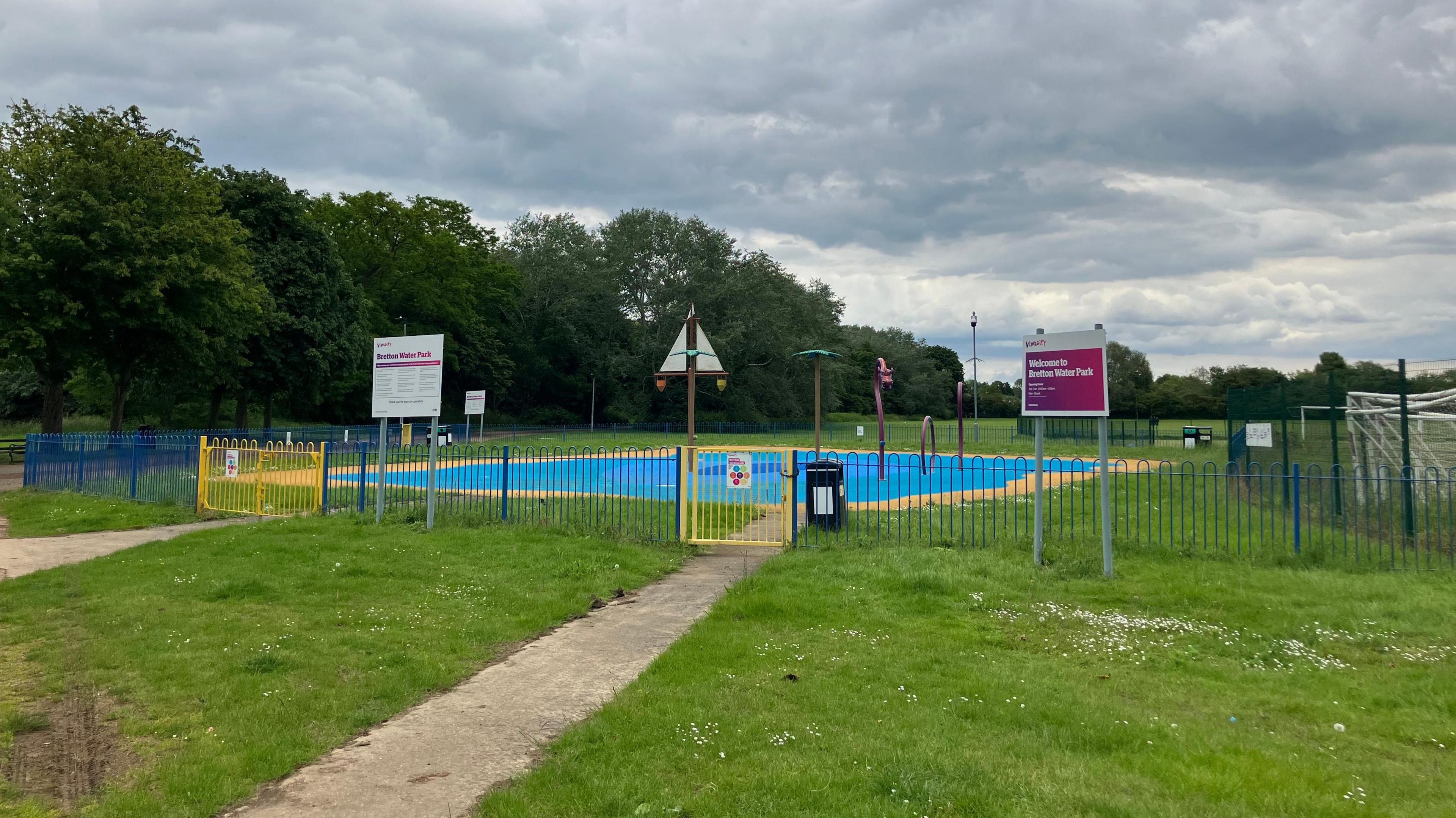 Bretton Park Park entrance 