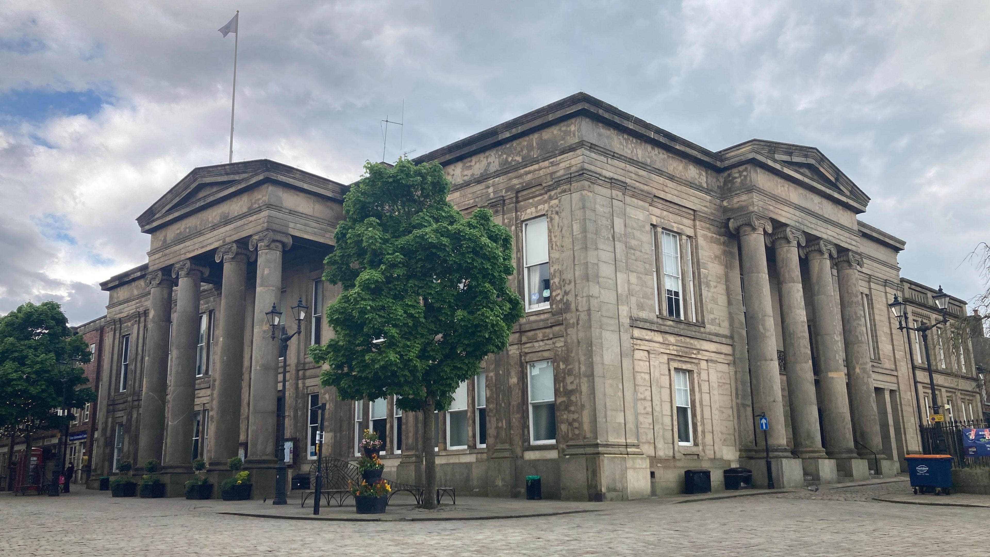 Macclesfield town hall