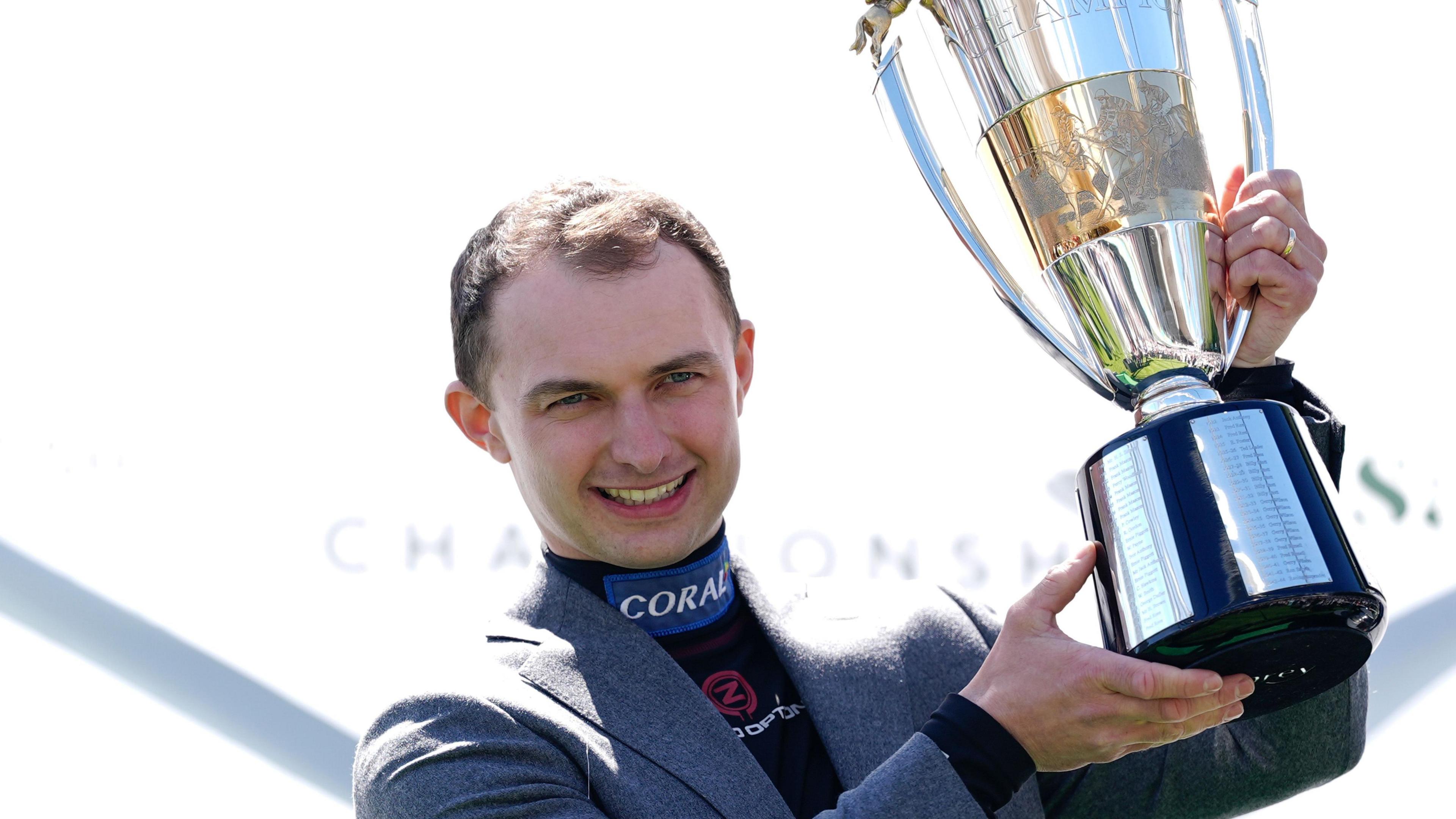 Sean Bowen with trophy at Sandown Park