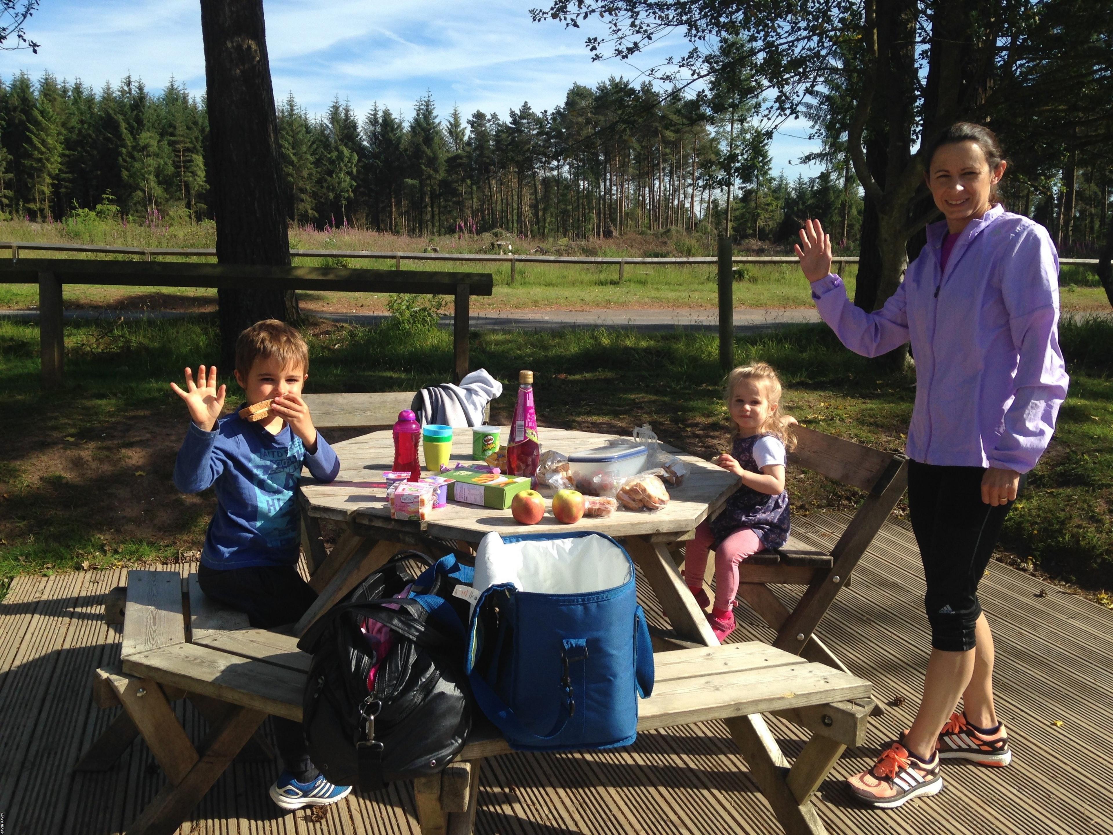 Jo Pavey with her two children