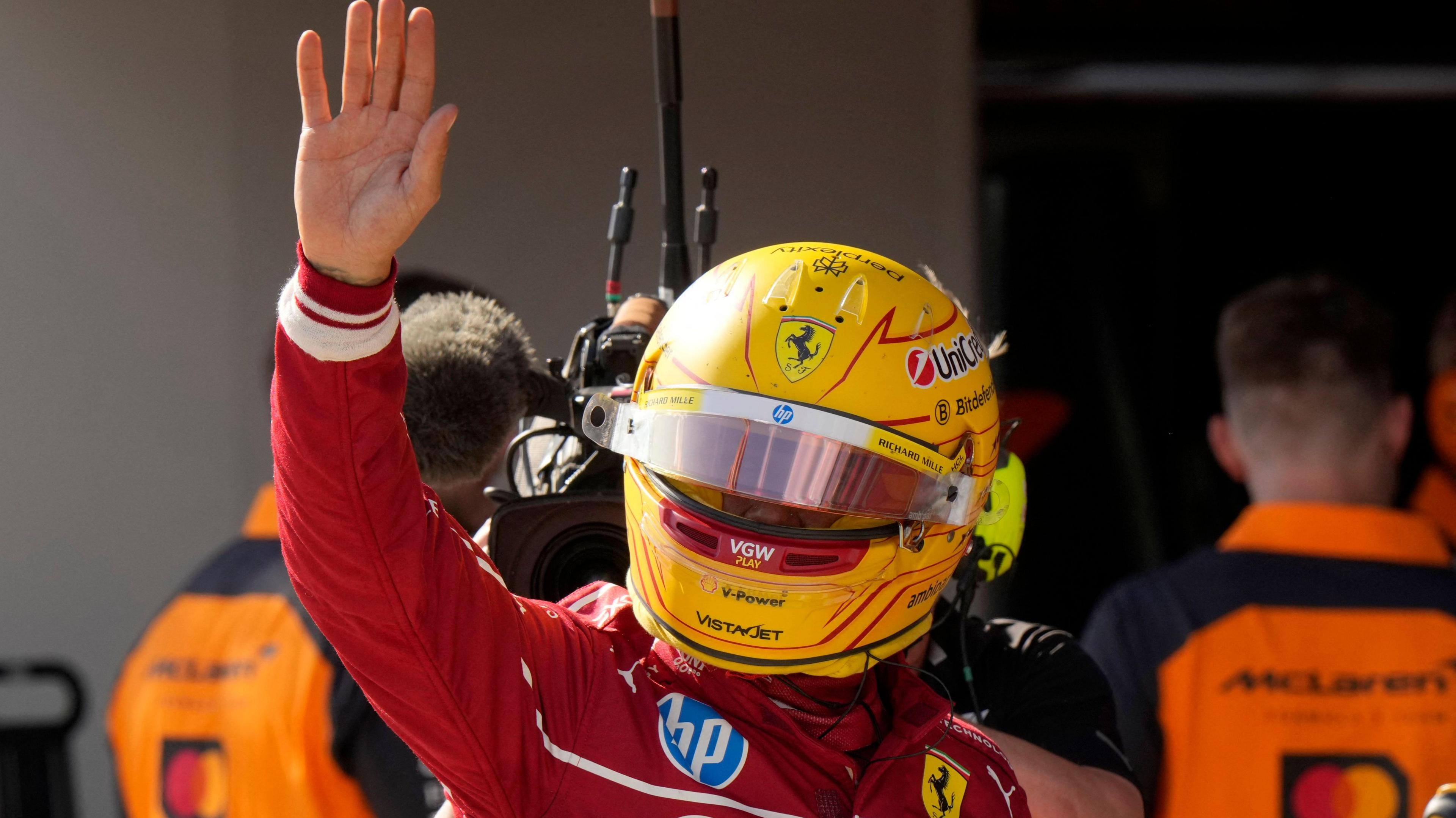 Lewis Hamilton waves to the Imola fans after being knocked out in Q2 at Emilia-Romogna Grand Prix qualifying