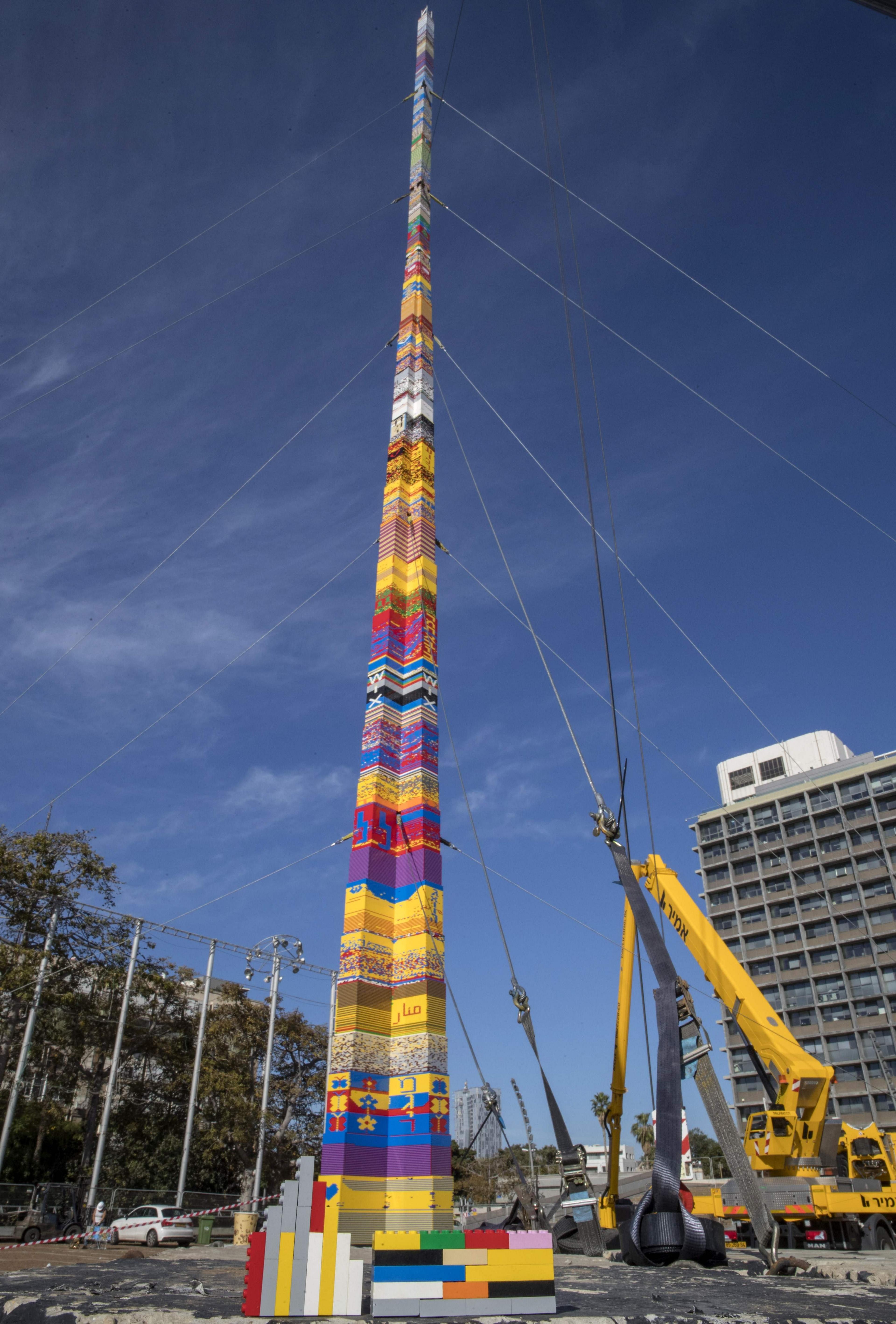 How do you build the world s tallest Lego tower BBC Newsround