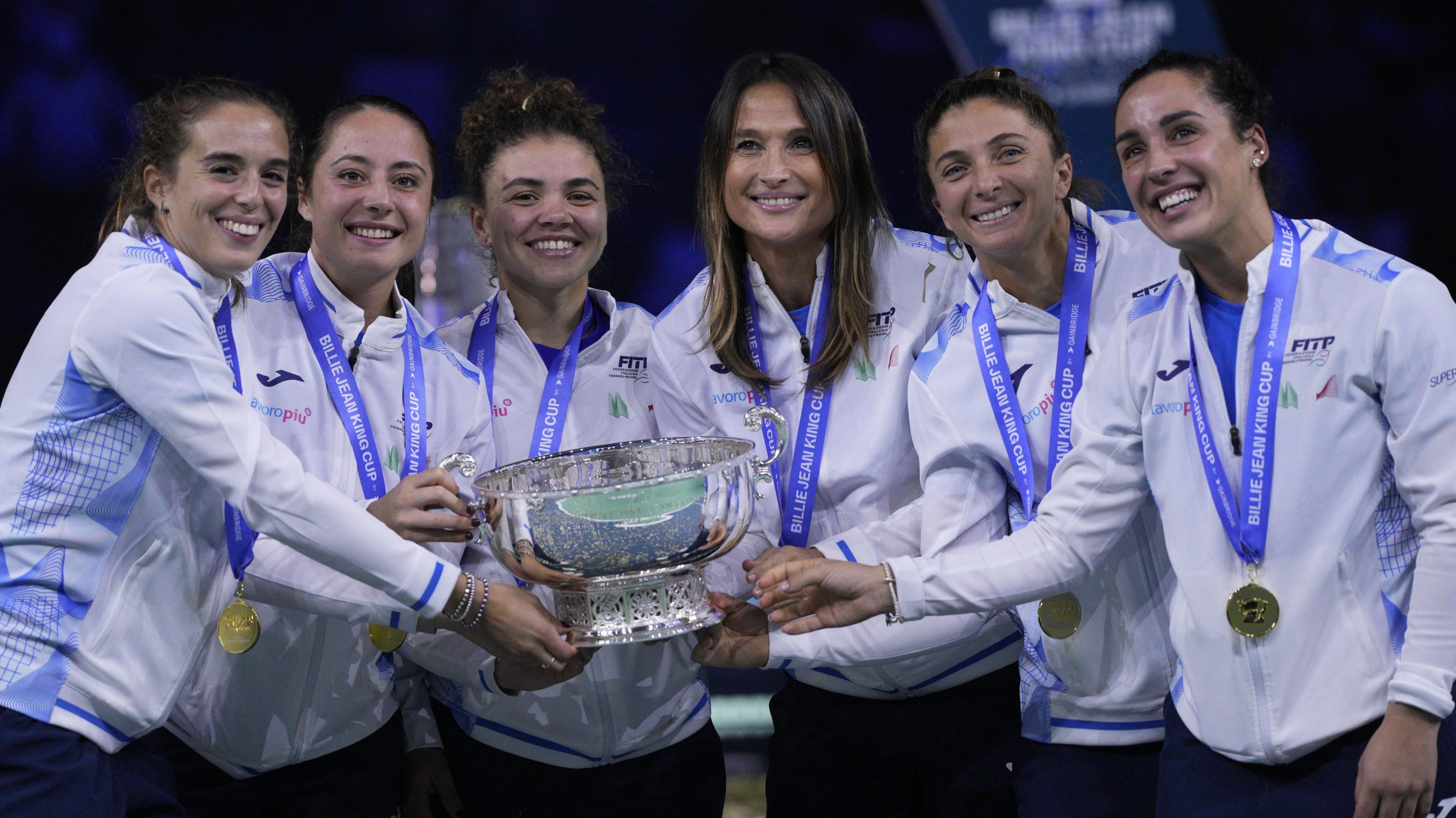 Italy celebrate winning the 2024 Billie Jean King Cup