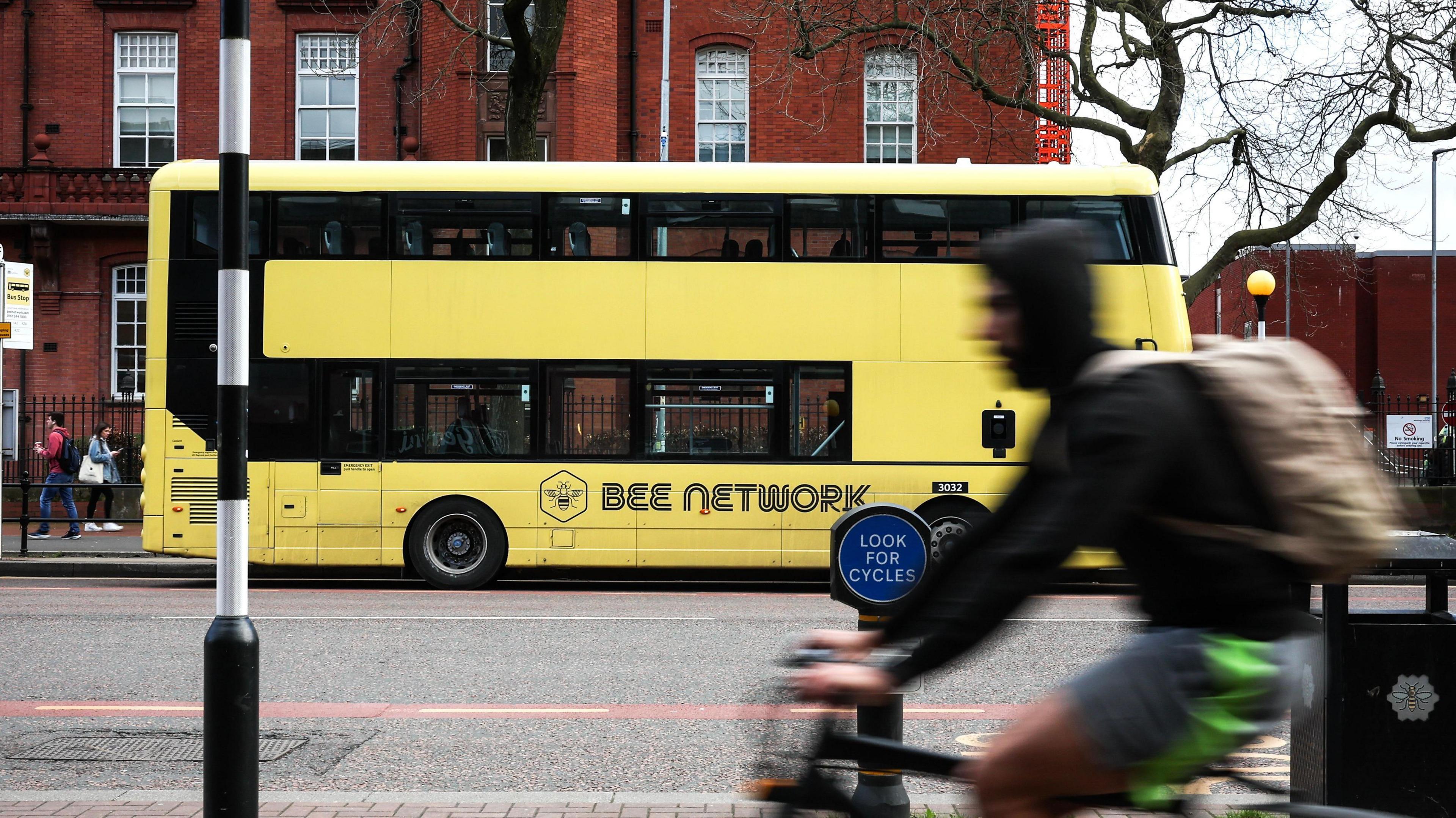 Bee Network bus on Oxford Road