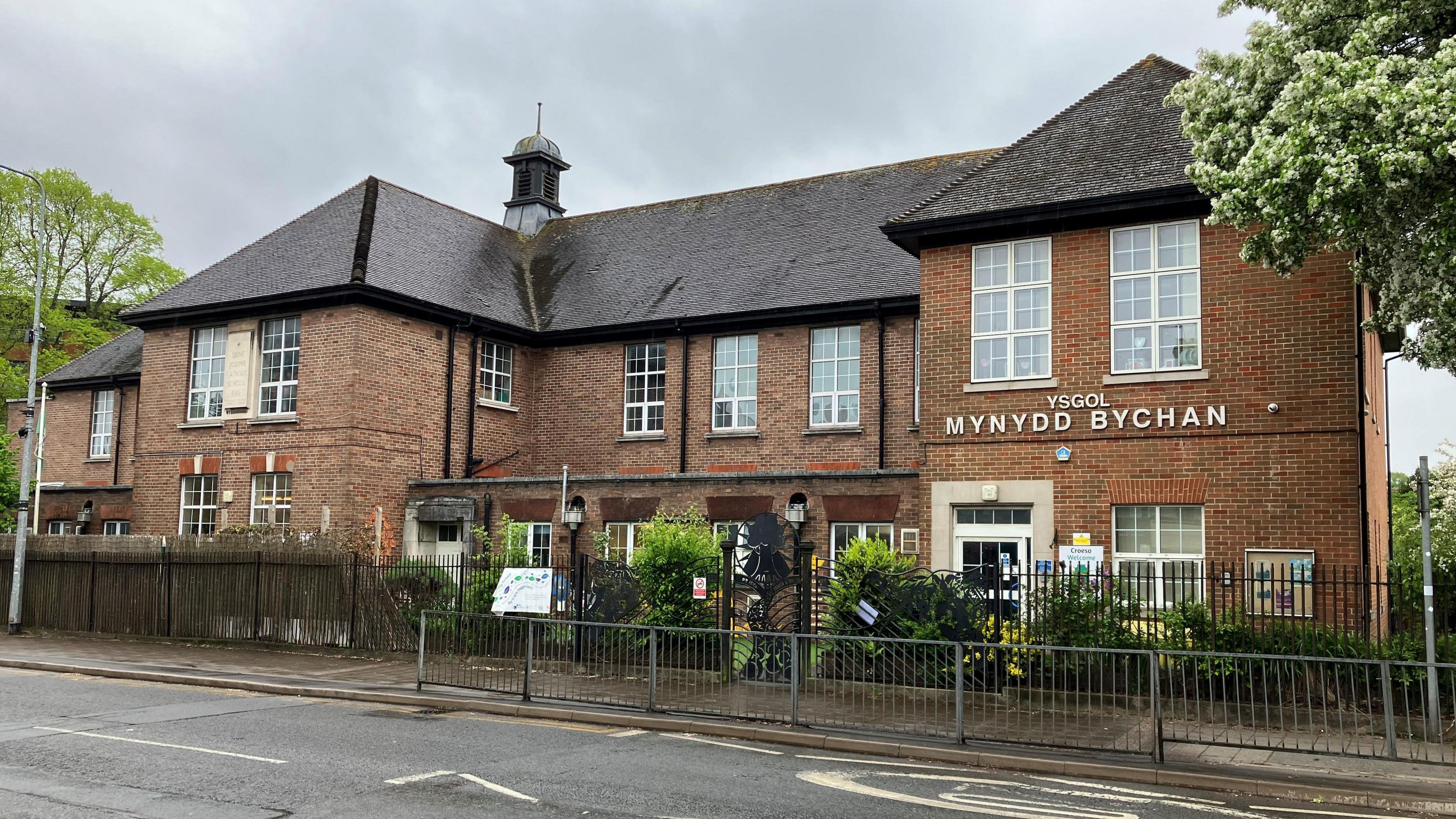 Ysgol Mynydd Bychan