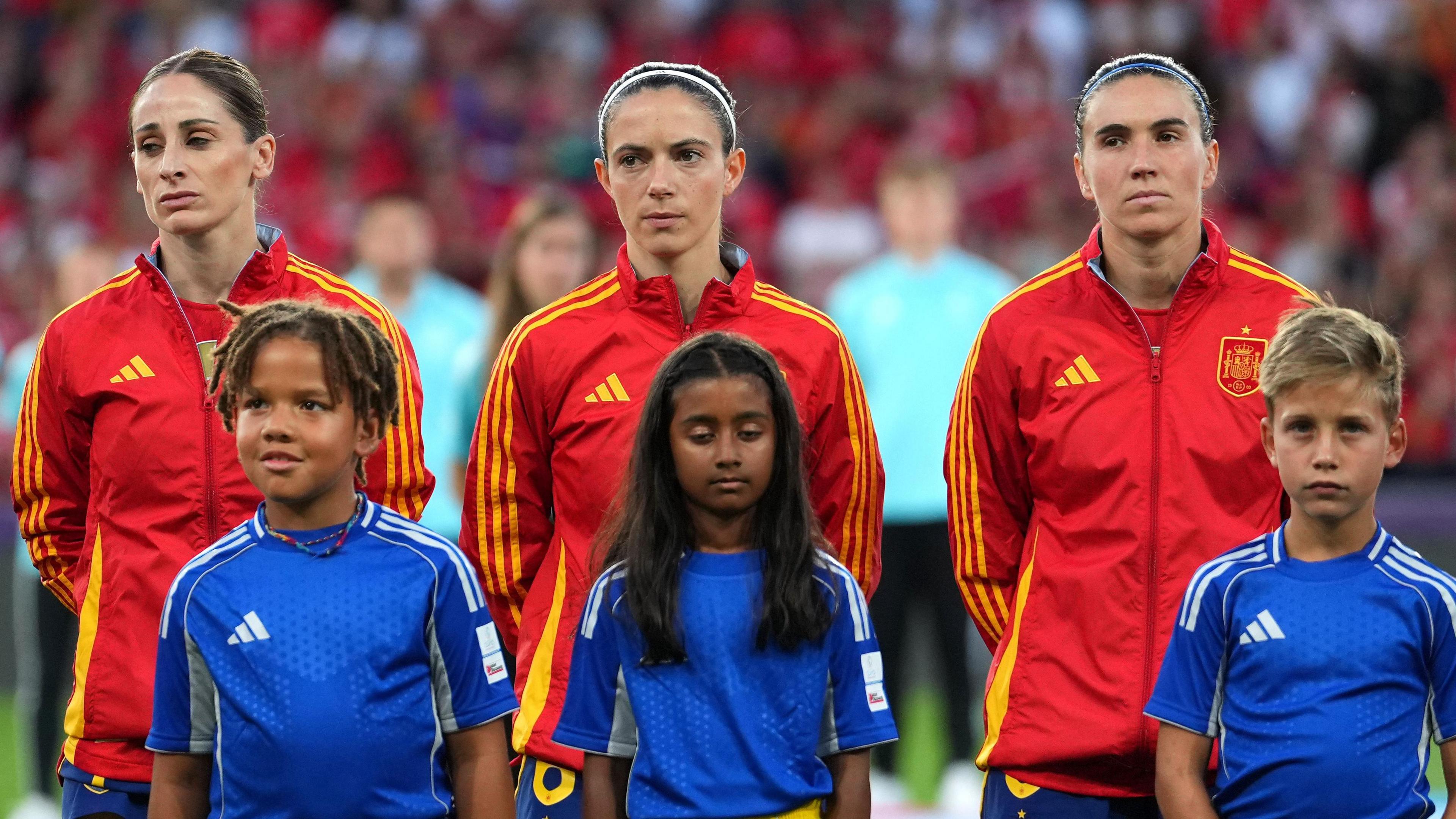 Esther Gonzalez, Aitana Bonmati and Mariona Caldentey