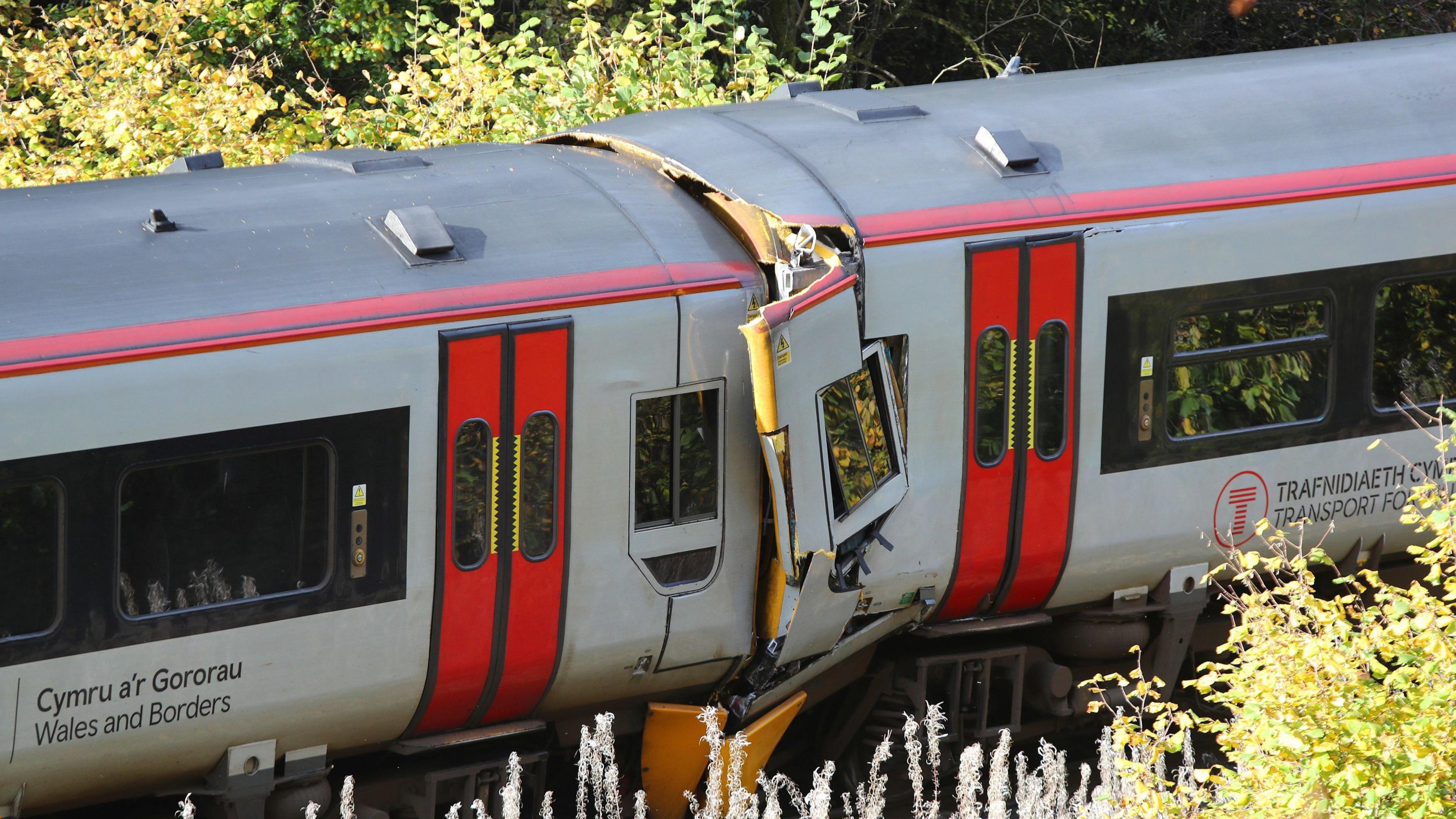 Gwrthdrawiad tren Powys