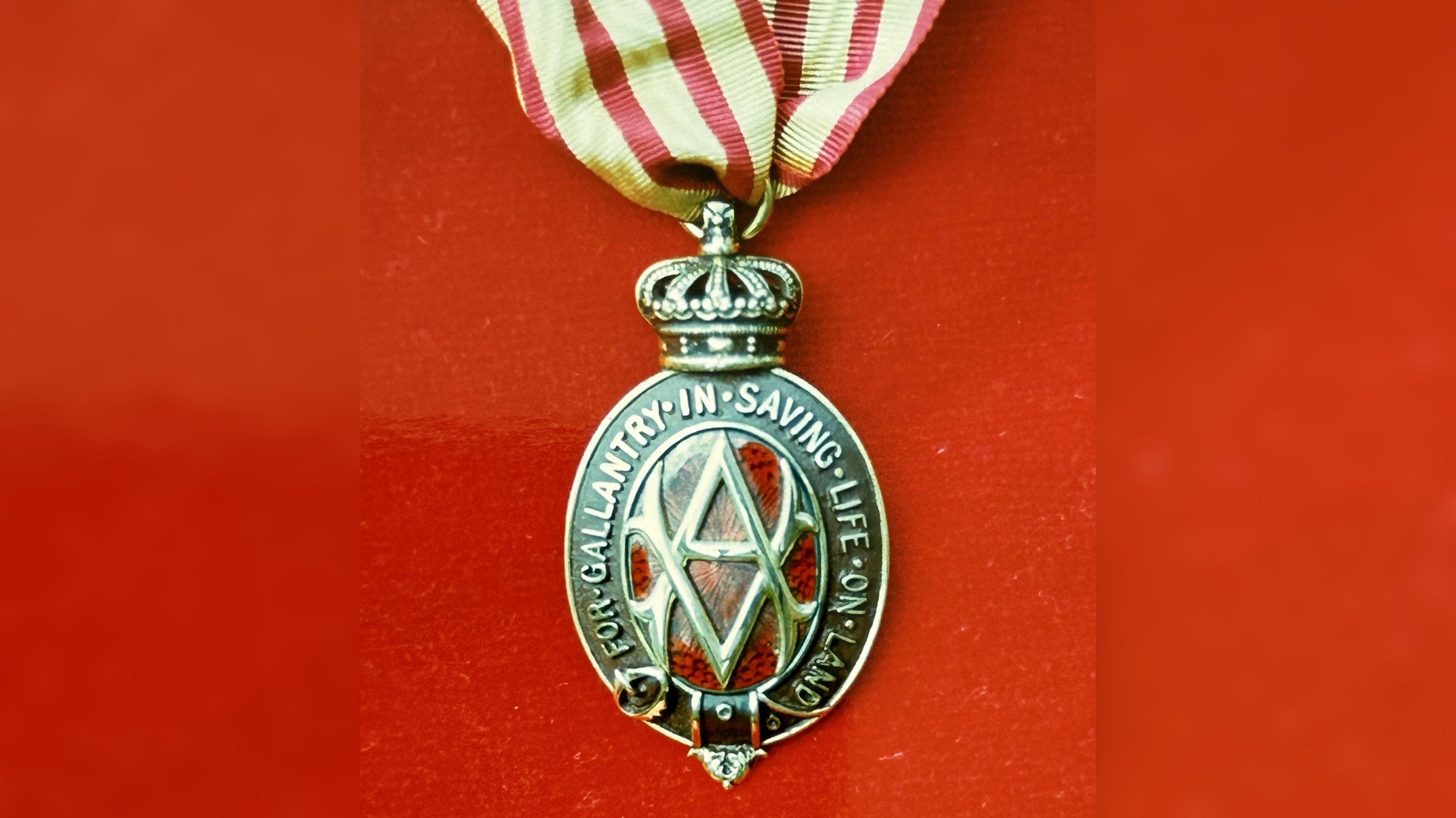 Arturo Fanconi's posthumous Albert Medal in gold