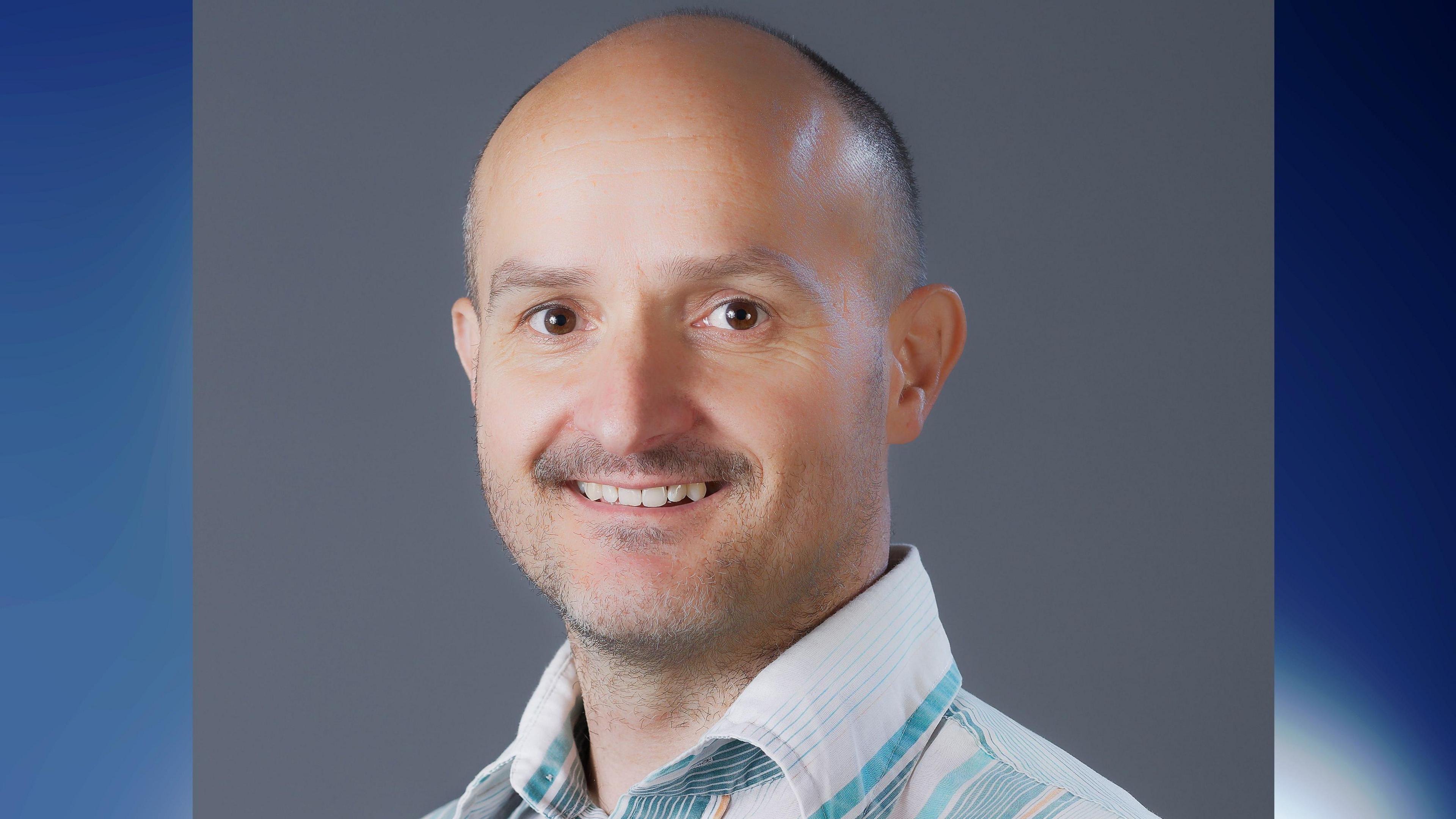 Dr David Clubb