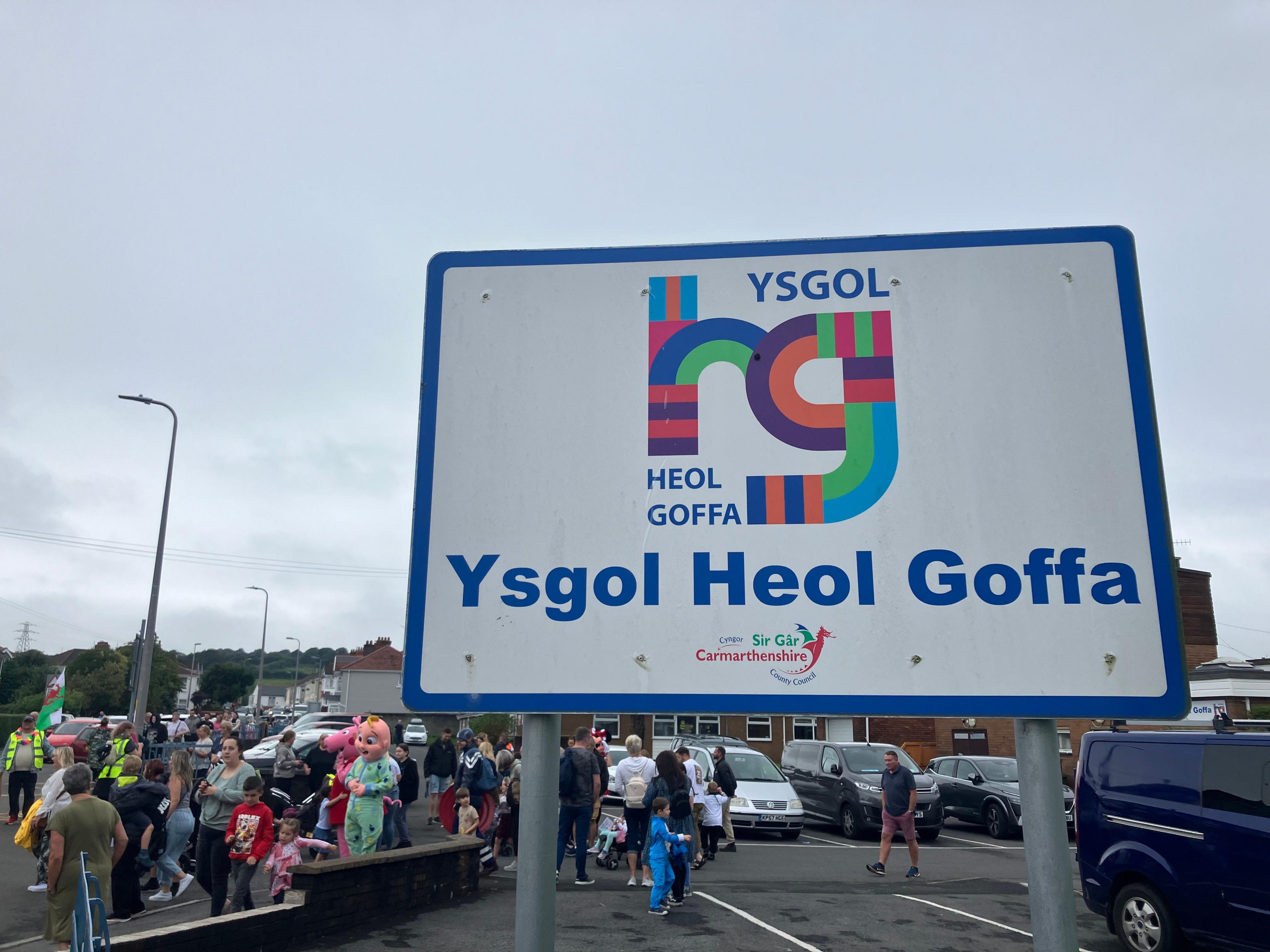 They want a new building to replace Ysgol Heol Goffa