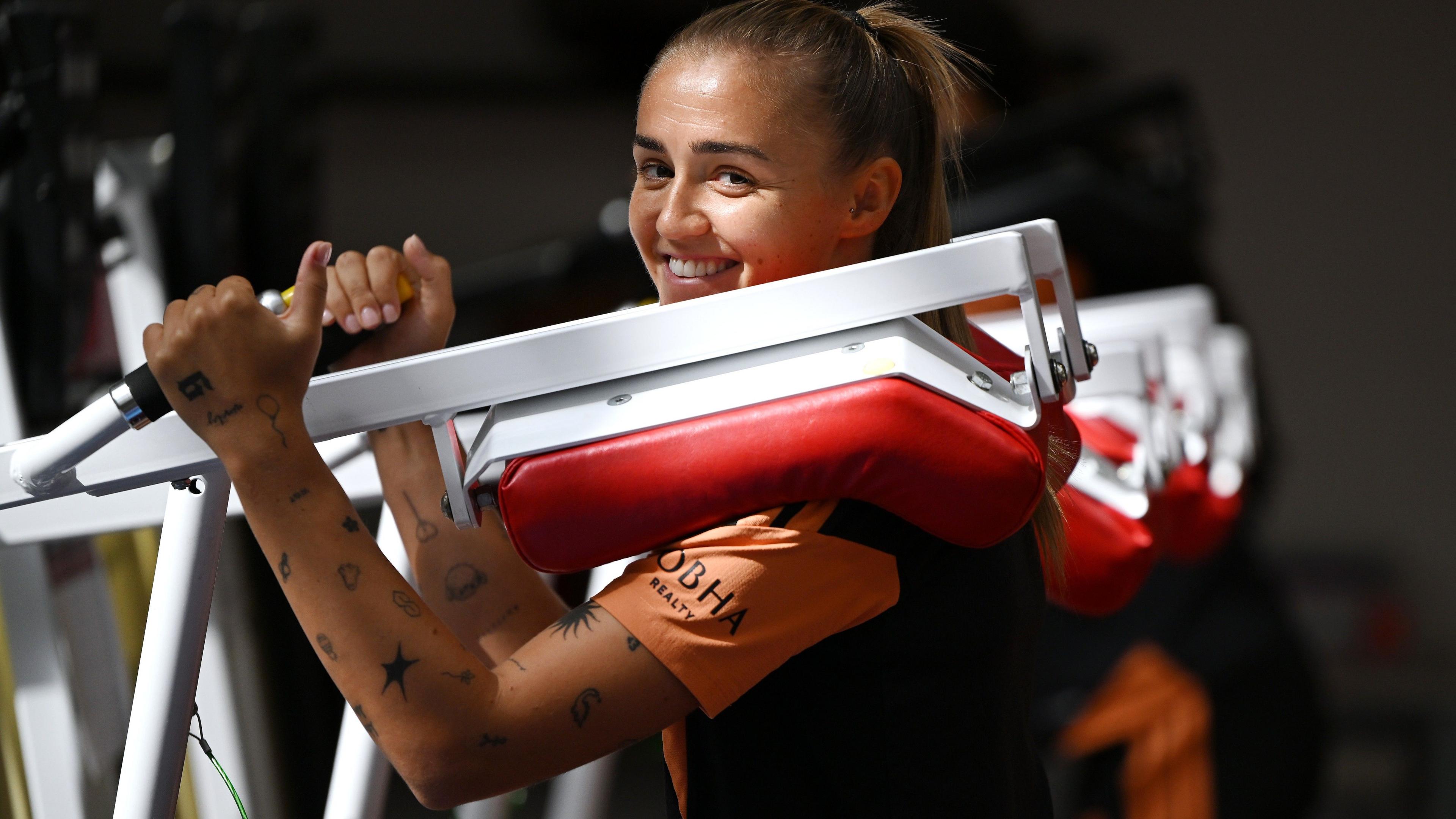Georgia Stanway doing a workout at Arsenal's training ground