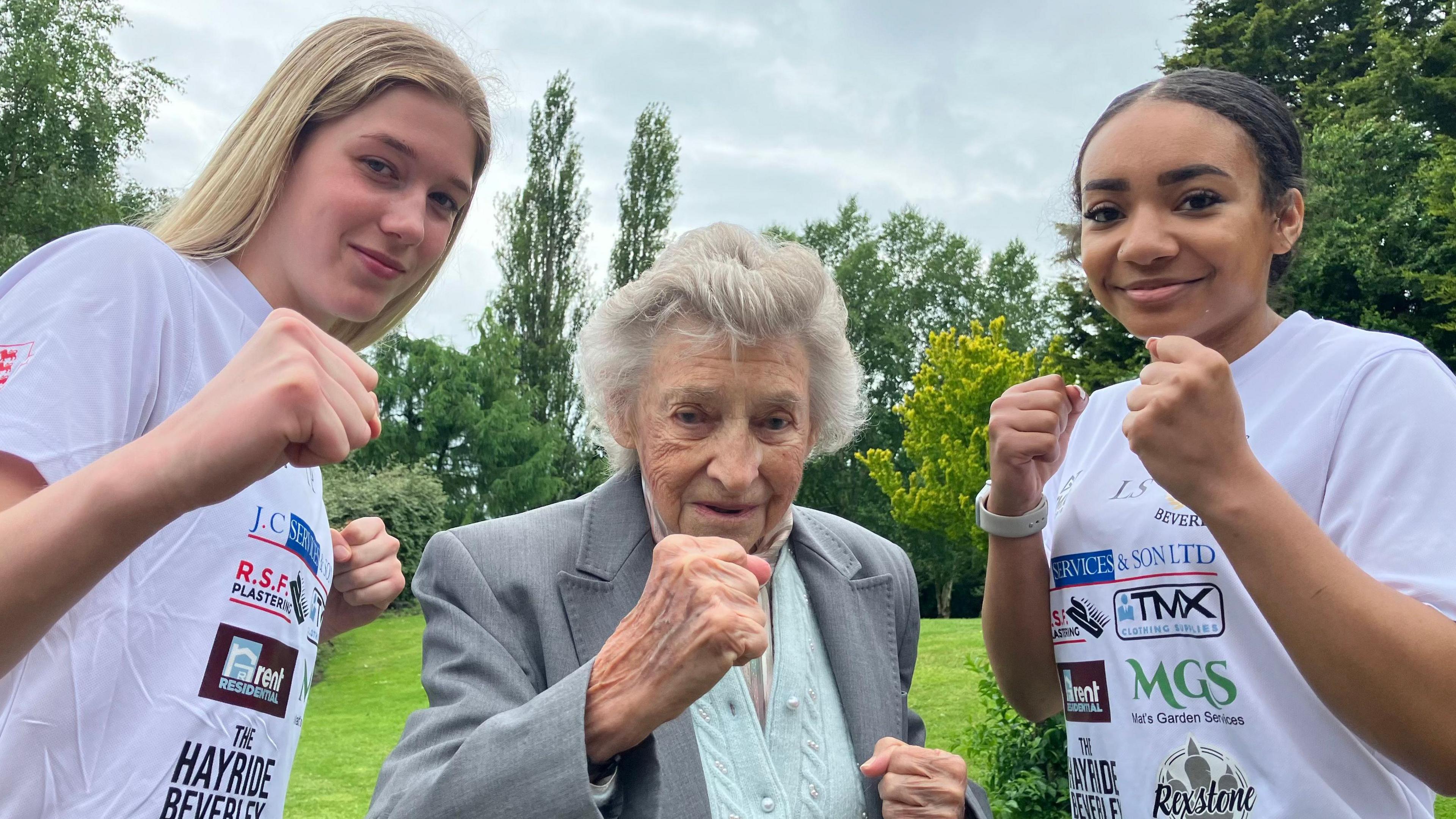 Former world champion Barbara Buttrick teaches teen boxers a thing or two