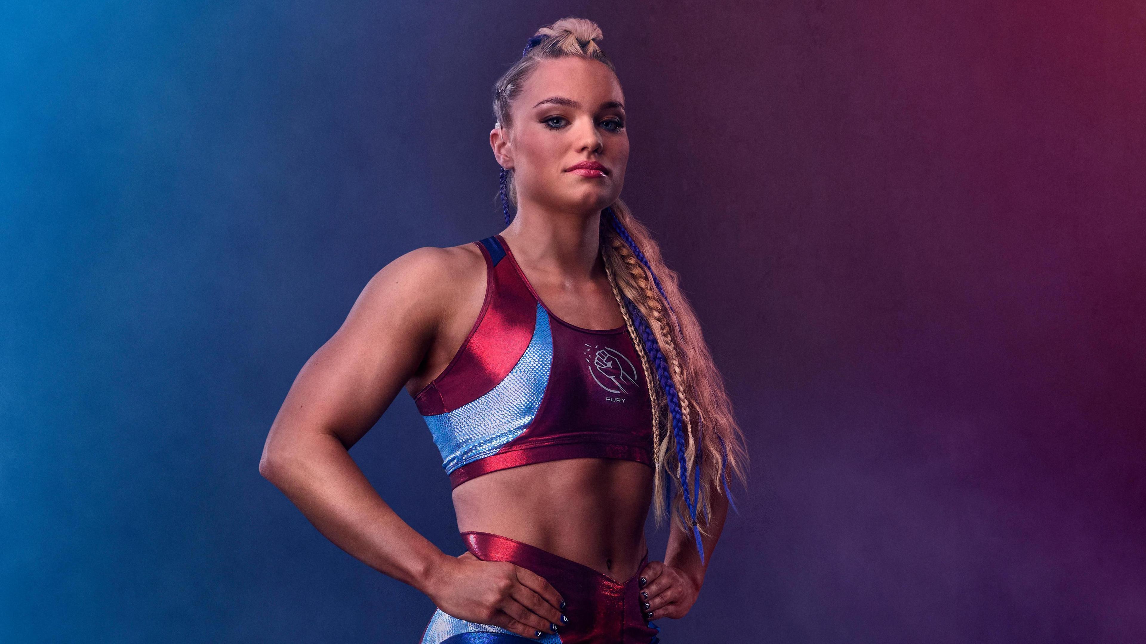 Jodie posing as Fury from Gladiators.