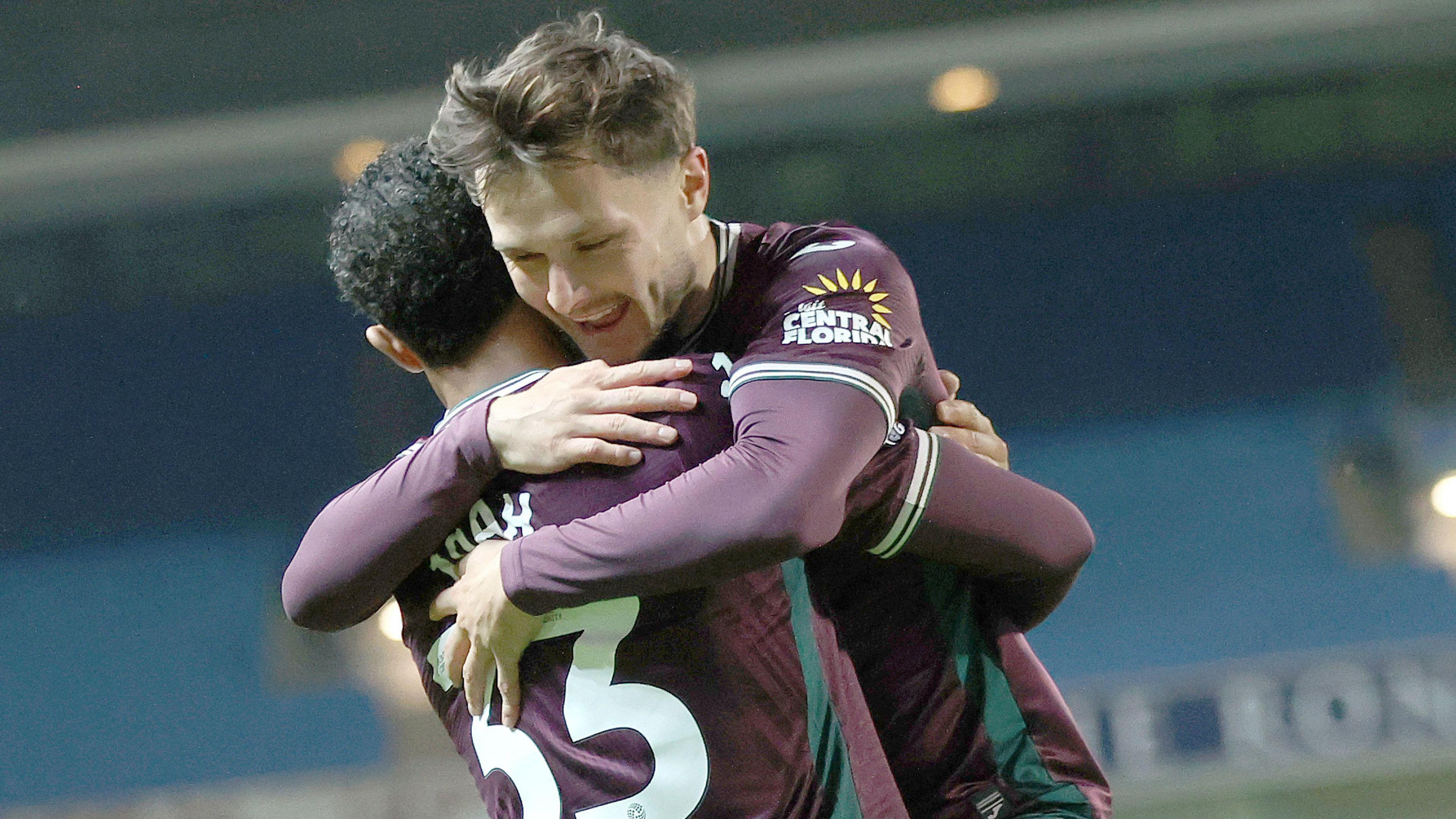 Liam Cullen and Adam Idah celebrate Swansea's winner
