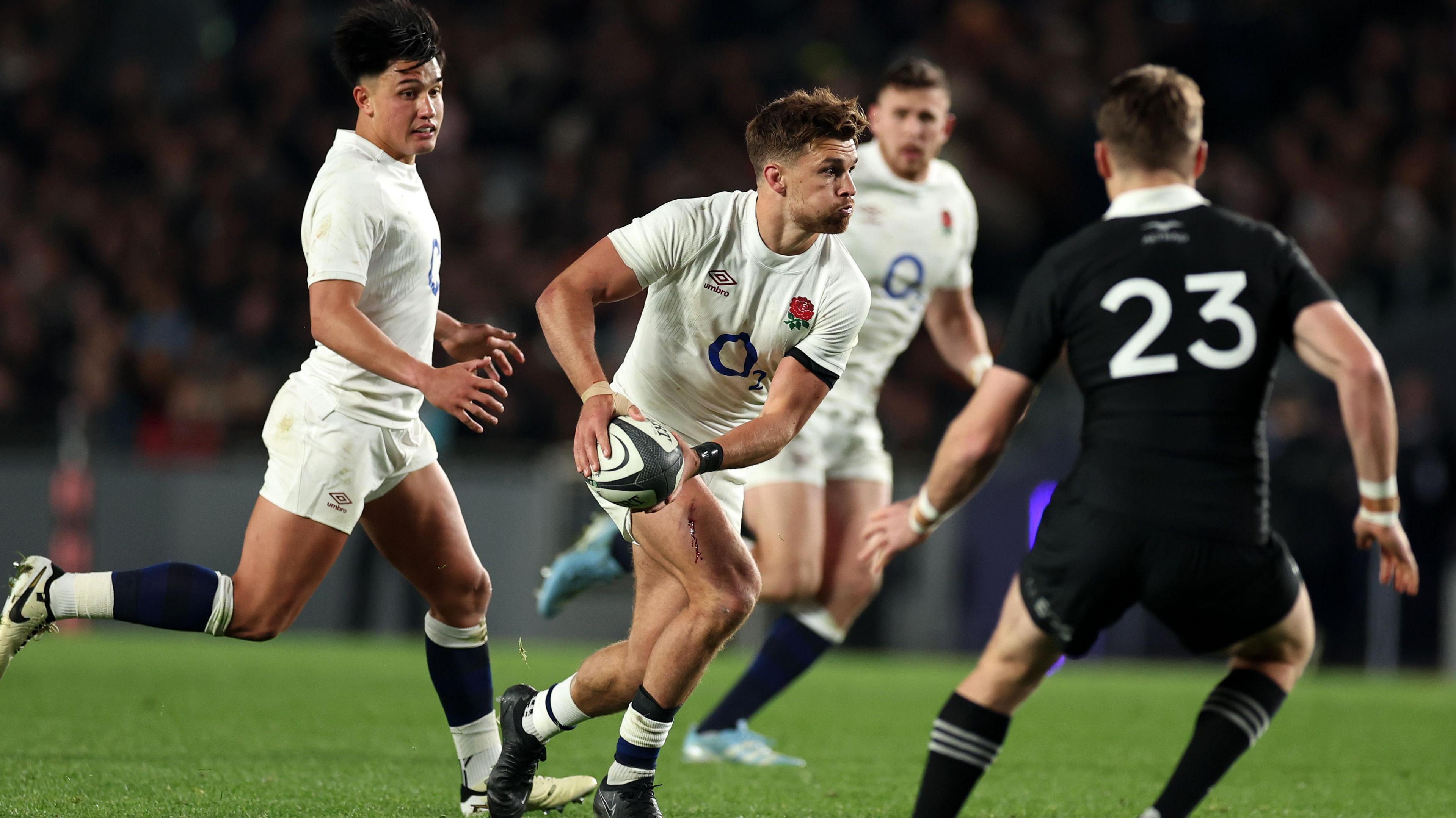 Henry Slade running at the All Blacks