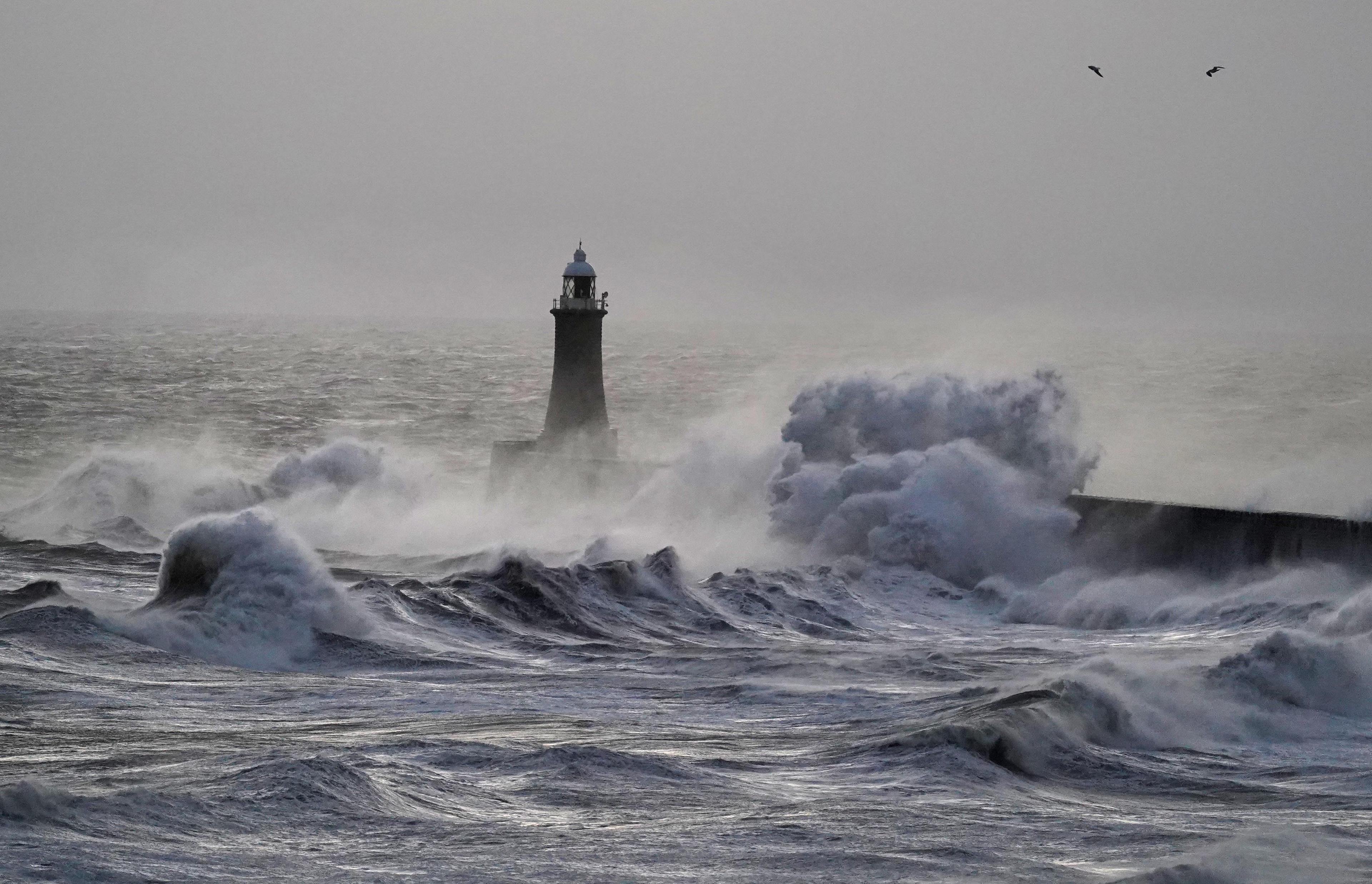 Rough seas near the Tynemouth pier lighthouse