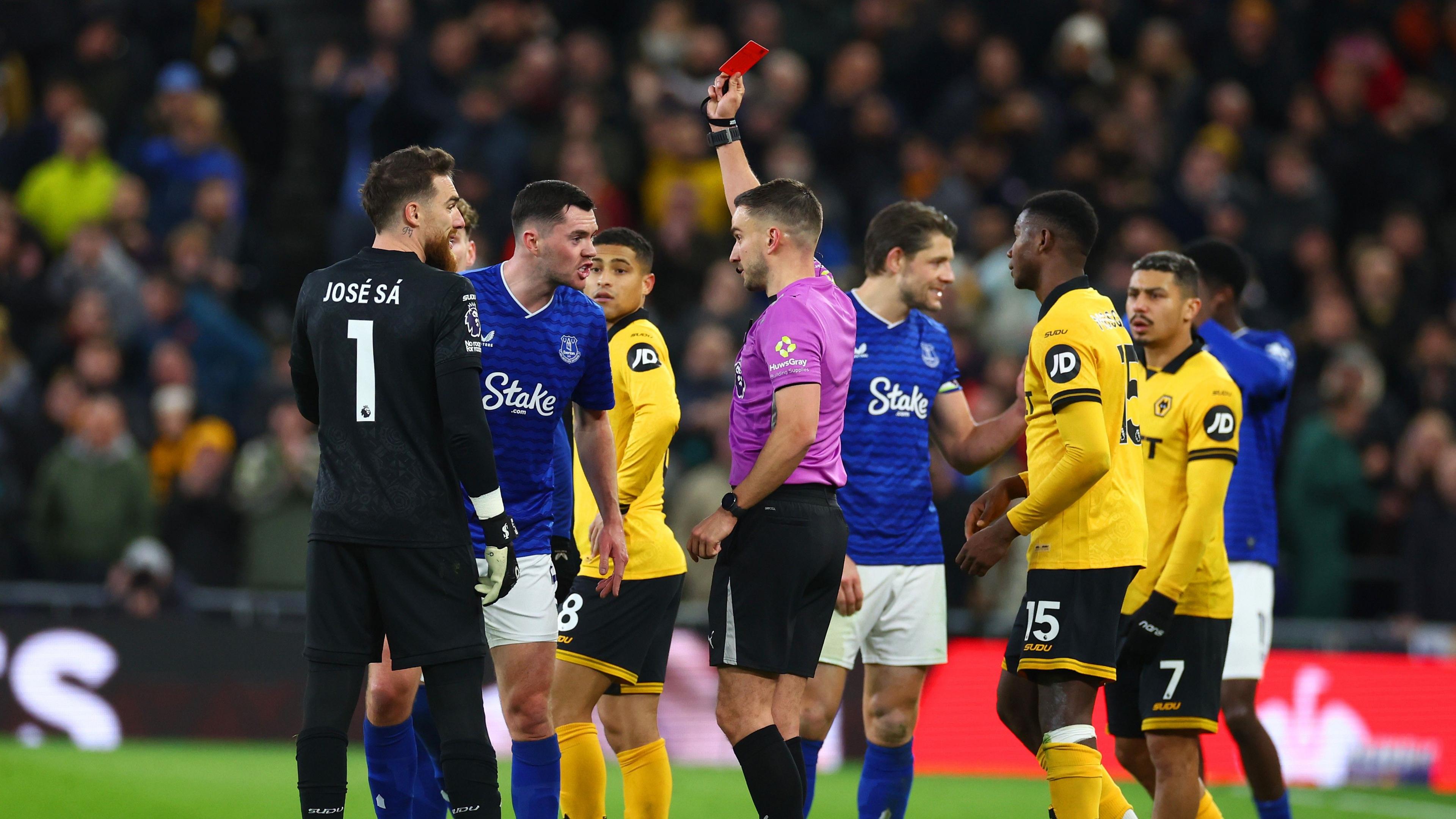 Michael Keane sent off for Everton
