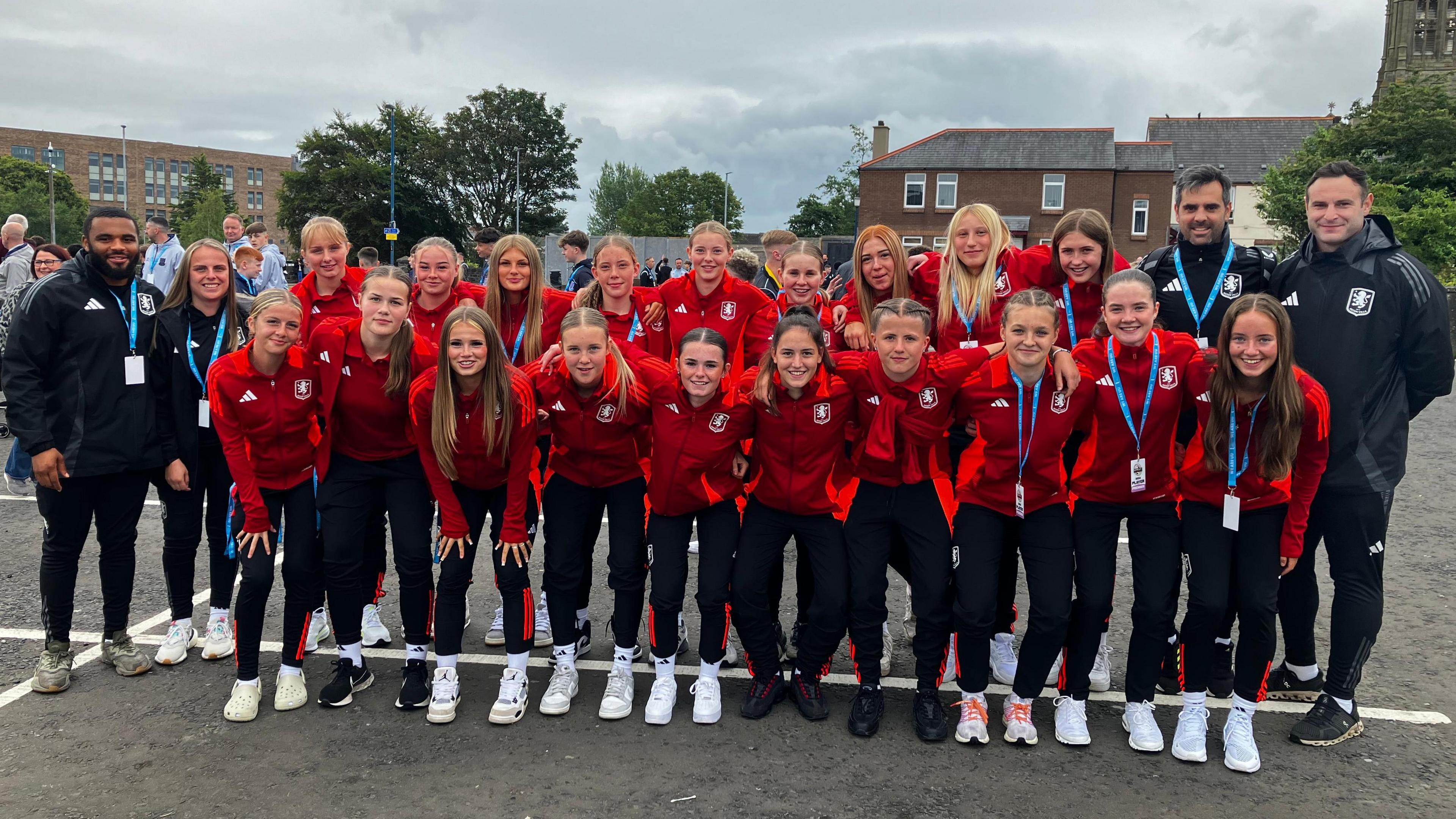 The Aston Villa girls team 